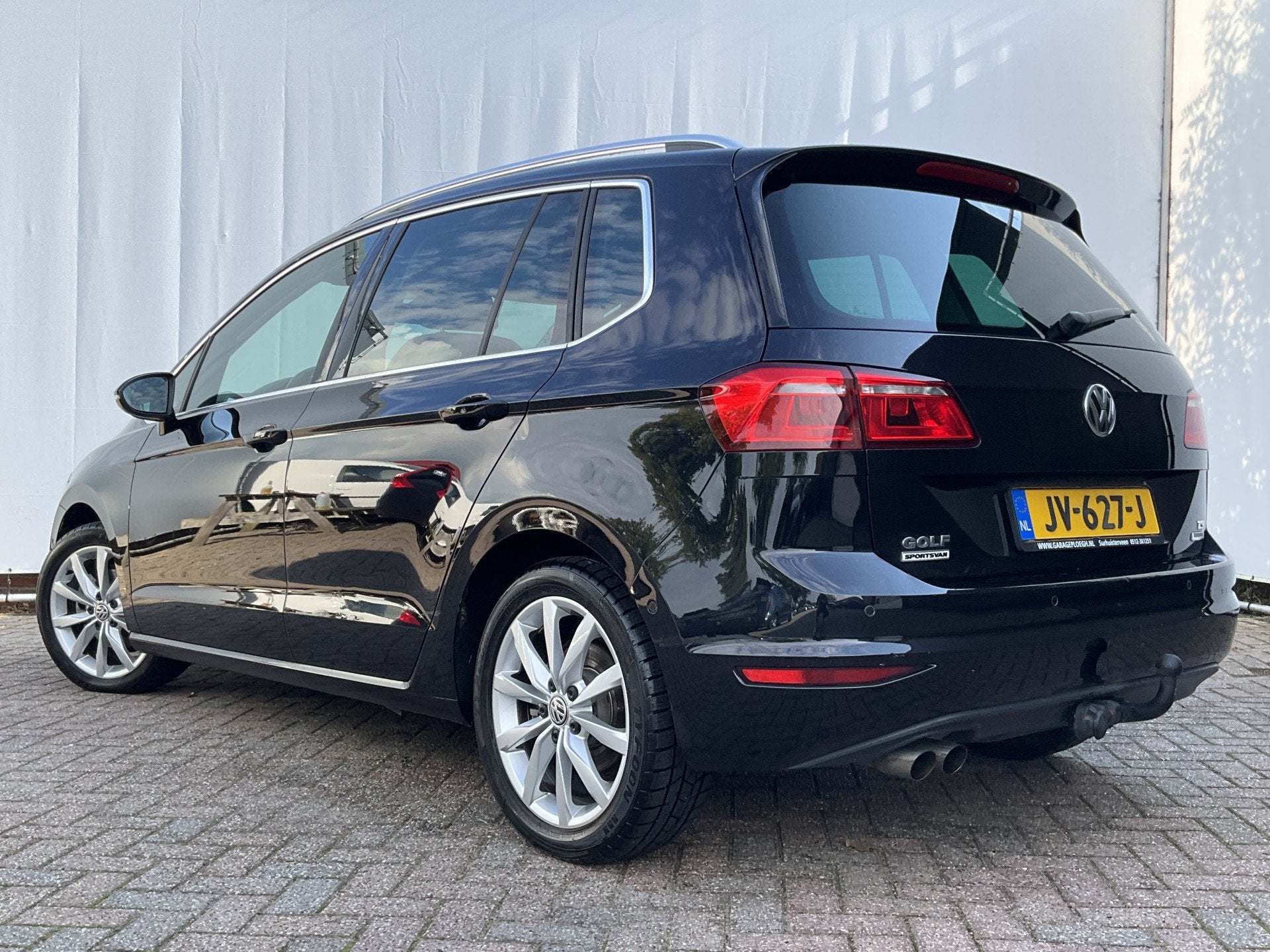 Volkswagen Golf SportsVan