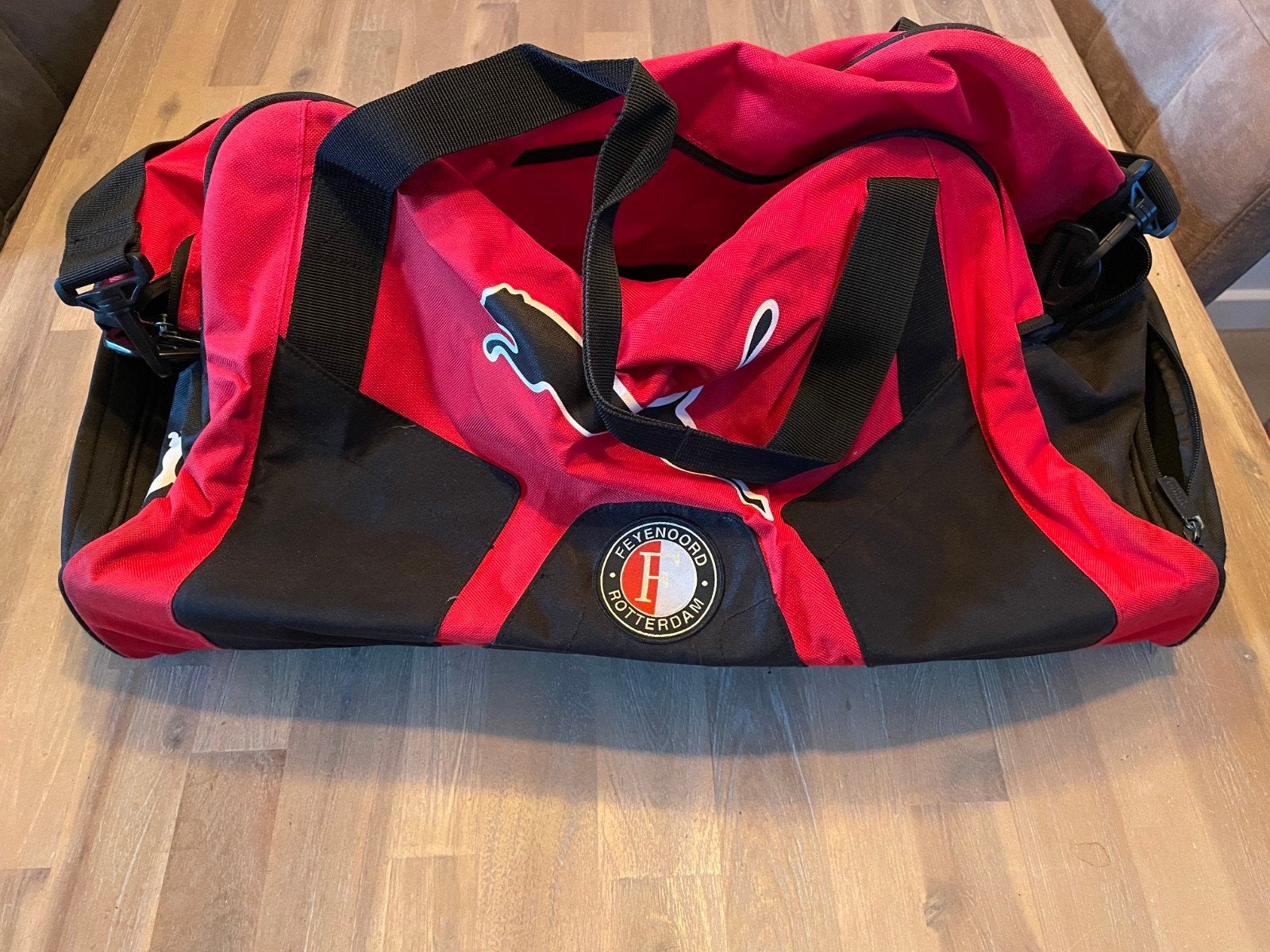 Feyenoord Puma voetbaltas, Sieraden, Tassen en Uiterlijk, Tassen | Sporttassen, Ophalen of Verzenden, Gebruikt