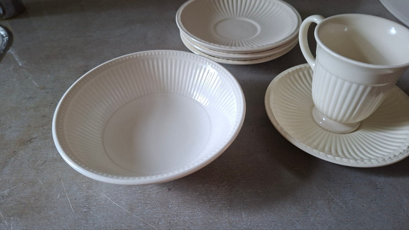 Wedgwood Windsor servies: kom, kop en schotels, Ophalen of Verzenden, Gebruikt, Aardewerk
