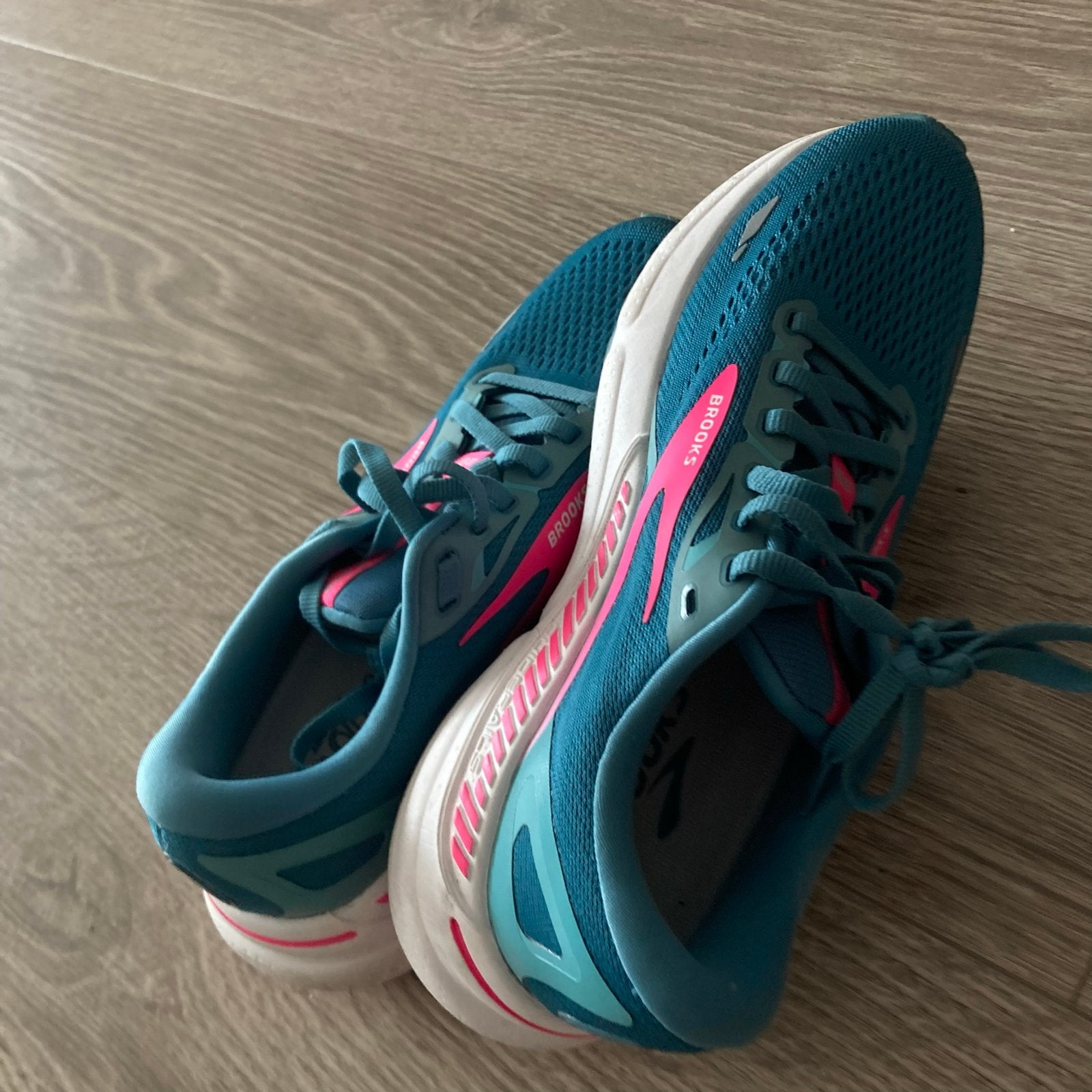 Brooks Hardloopschoenen Maat 39 - Zo goed als nieuw, Hardloopschoenen, Zo goed als nieuw, Hardlopen, Ophalen