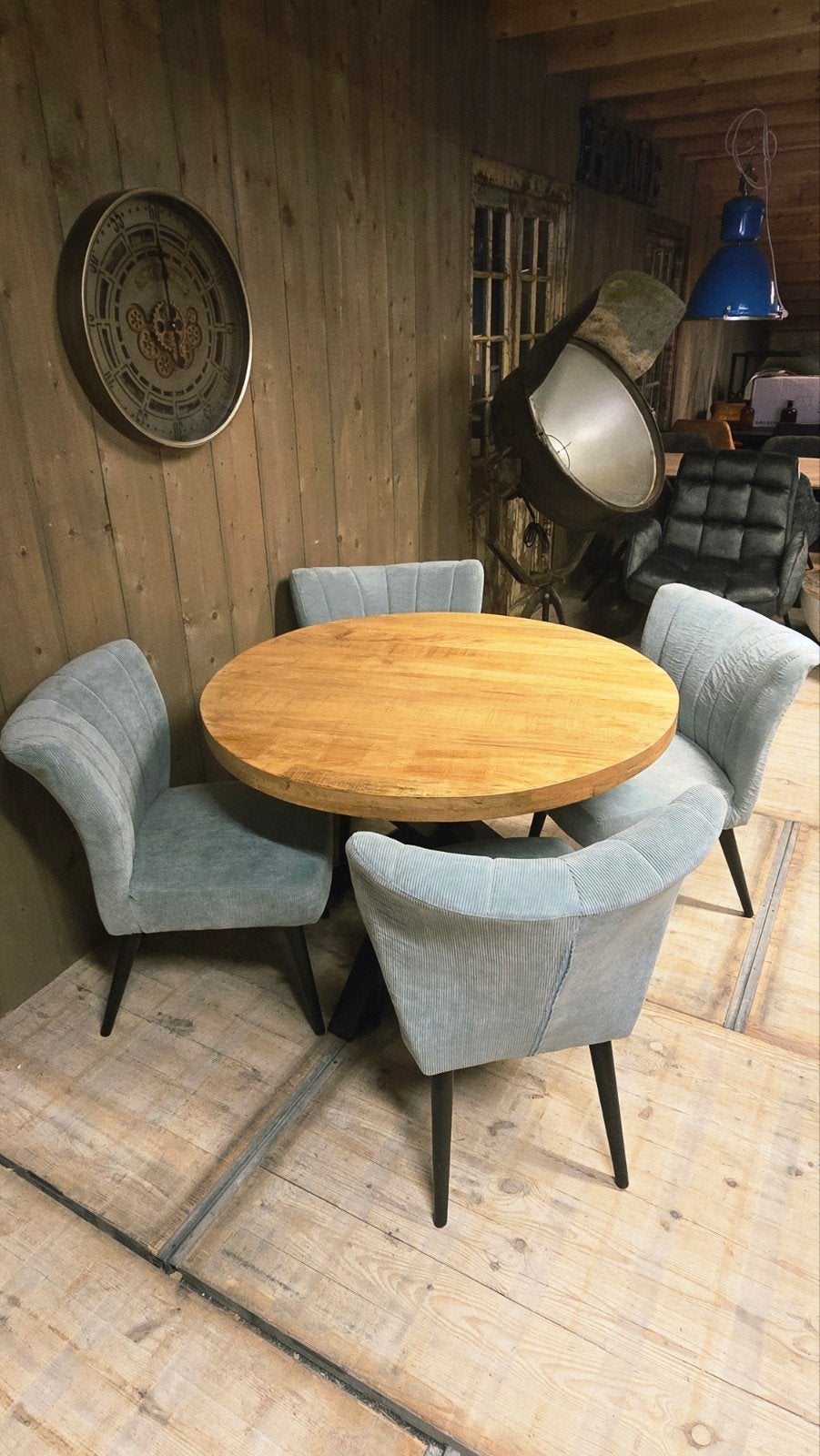 Mooie Complete Eetkamerset nieuw Stoelen en Tafel