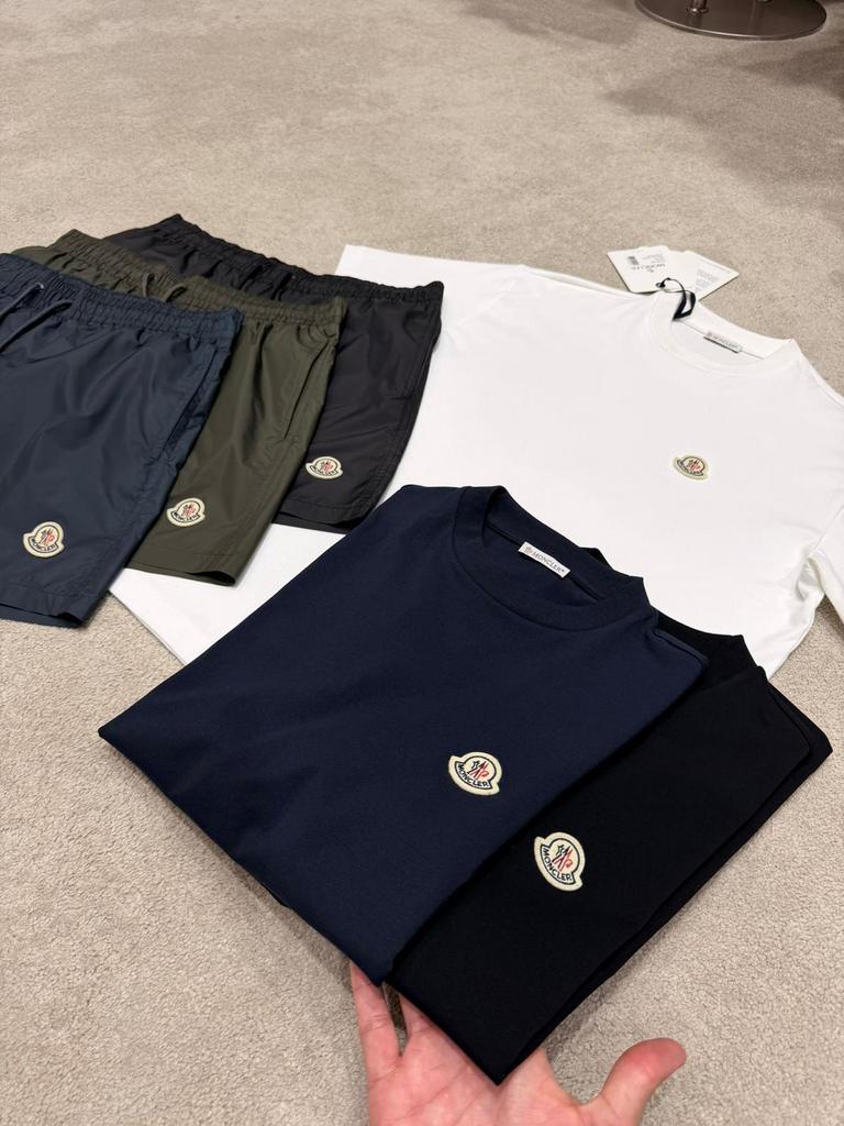 Moncler set broek zwembroek shirt tshirt nieuw, Ophalen of Verzenden, Zo goed als nieuw
