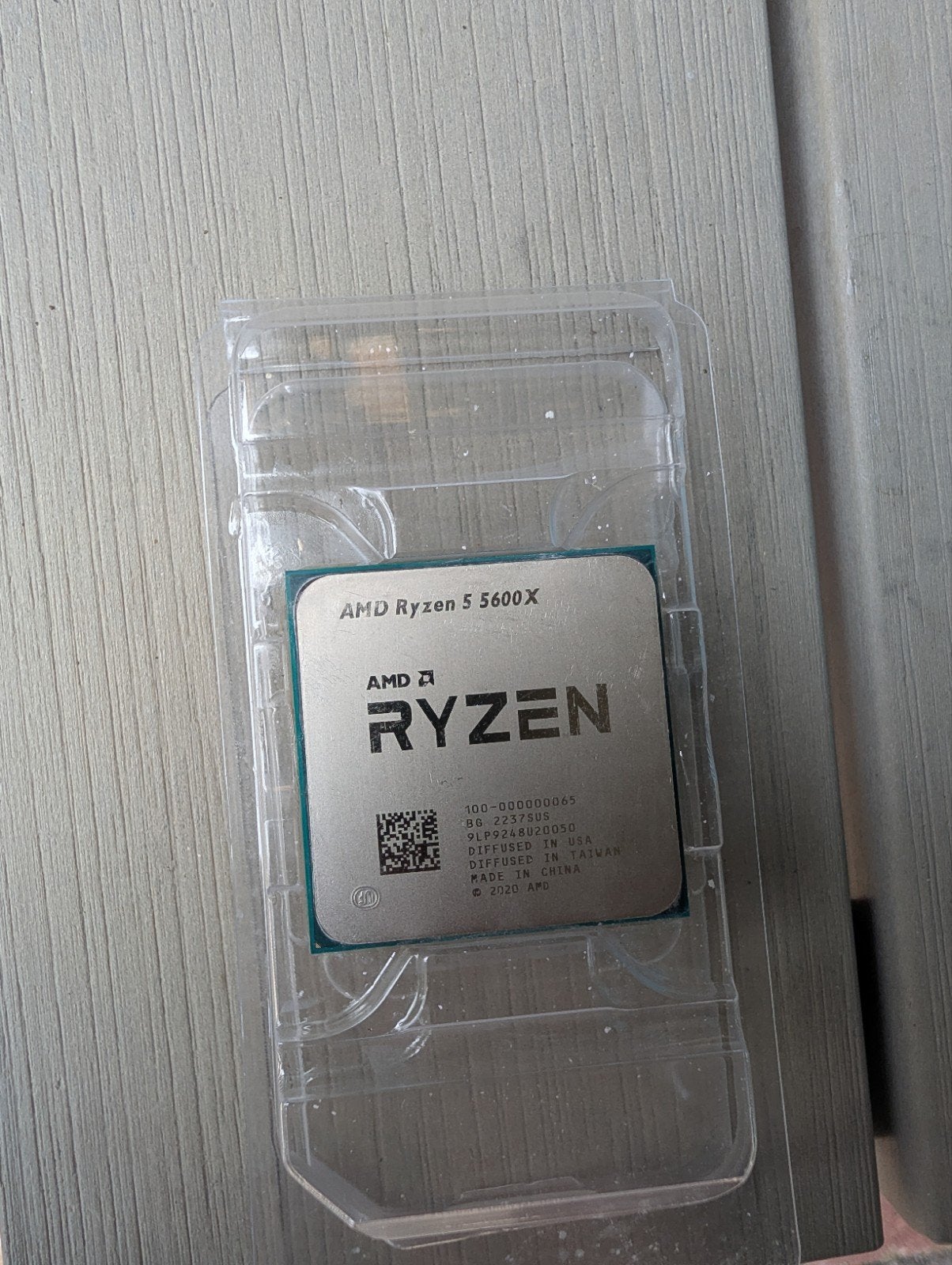 AMD Ryzen 5 5600X Processor 6-Core 12-Thread AM4, Computers en Software, Processors, Zo goed als nieuw, 6-core, 4 Ghz of meer