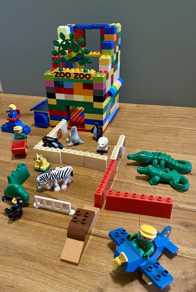 Grote bak DUPLO - dierentuin; uren spelen!!, Kinderen en Baby's, Ophalen of Verzenden, Zo goed als nieuw, Duplo