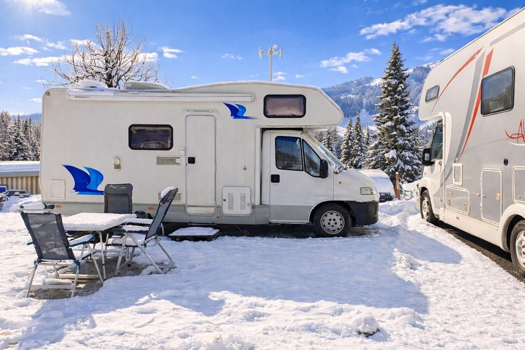 INSTAPKLARE gezinscamper 6p airco/zonnepaneel/stapelbed-2001, Alkoof, Ringverwarming, Fiat, Treinzit