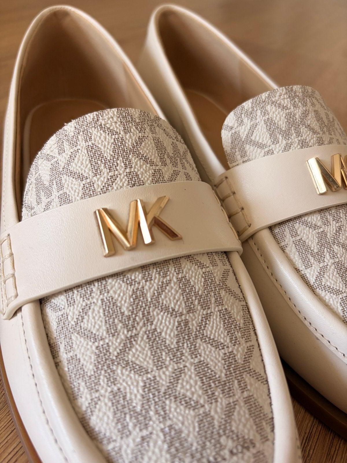 Michael Kors - Lex Leather Loafers - Instappers - nieuw, Ophalen of Verzenden, Zo goed als nieuw, Beige, Instappers