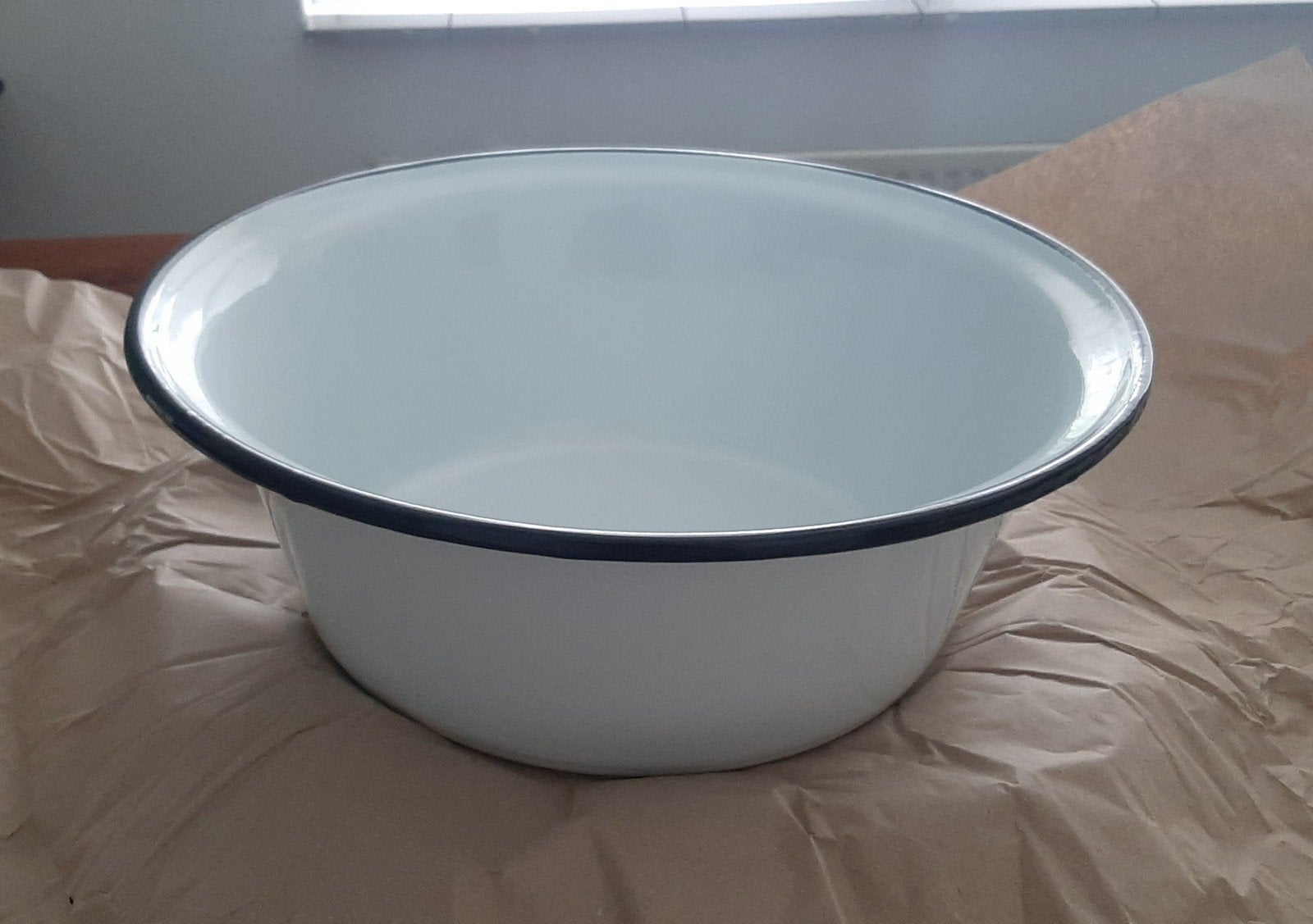 Grote witte emaille schaal 40cm - Karl Kruger, Ophalen of Verzenden