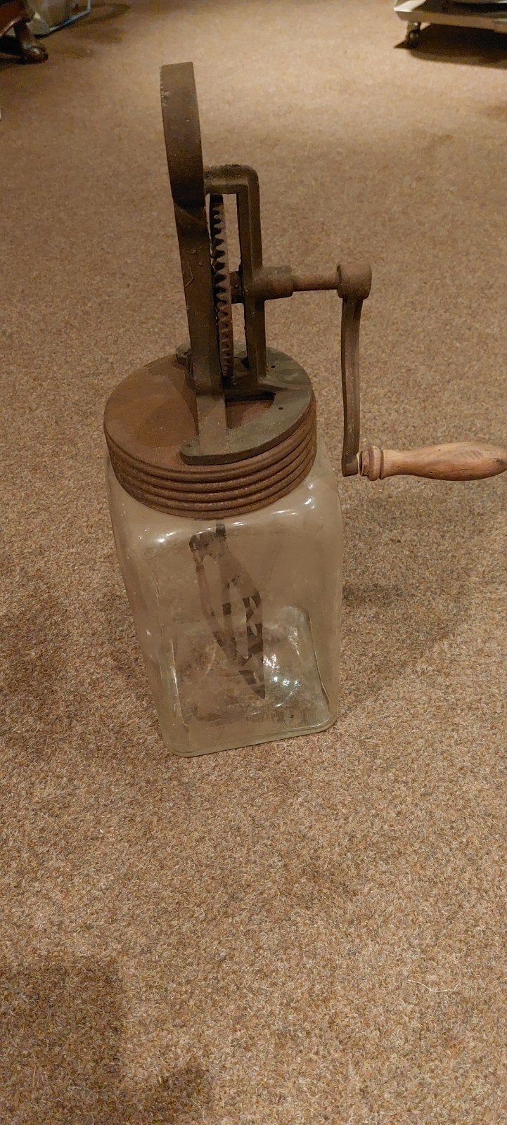 Karnerfles voor karnemelk maken, Ophalen