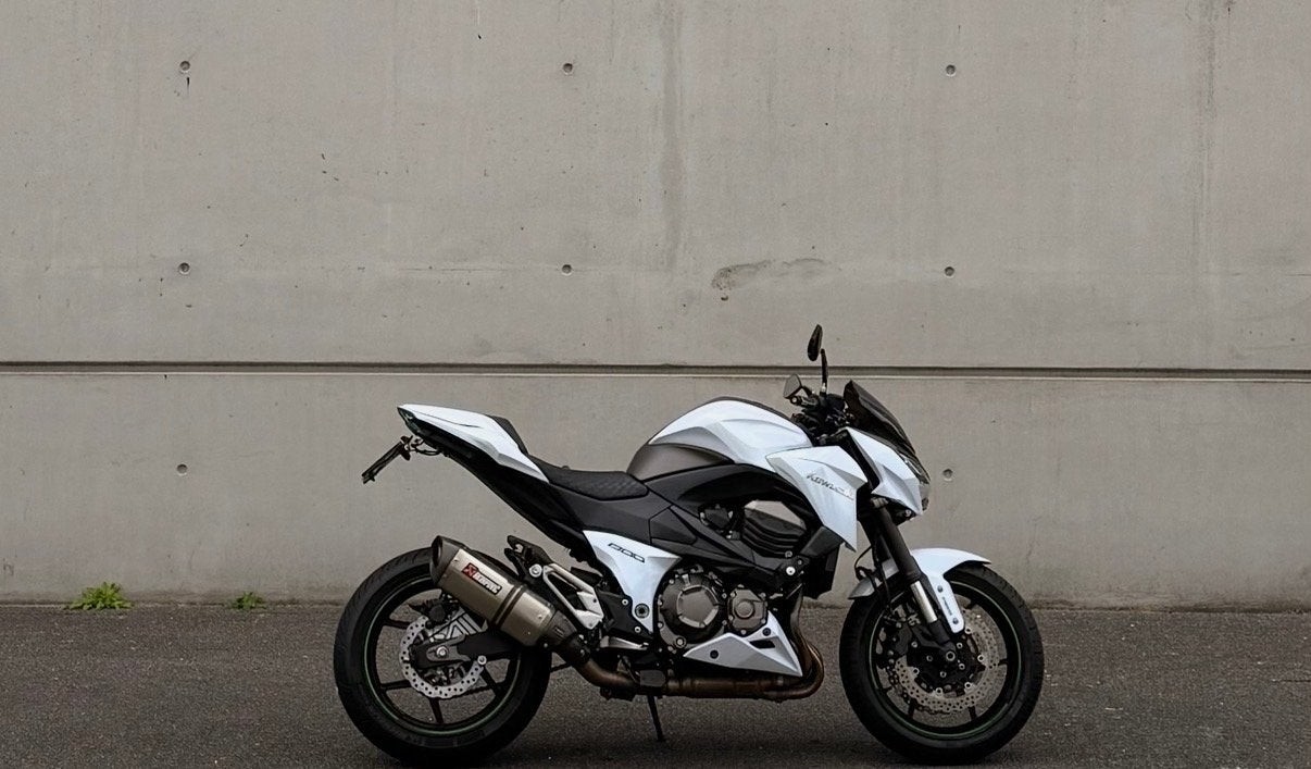Kawasaki Z800 ABS Performance Edition 2015 - Metallic Wit, Motoren, Motoren | Kawasaki, 4 cilinders, Motorrijbewijs A, 800 cc