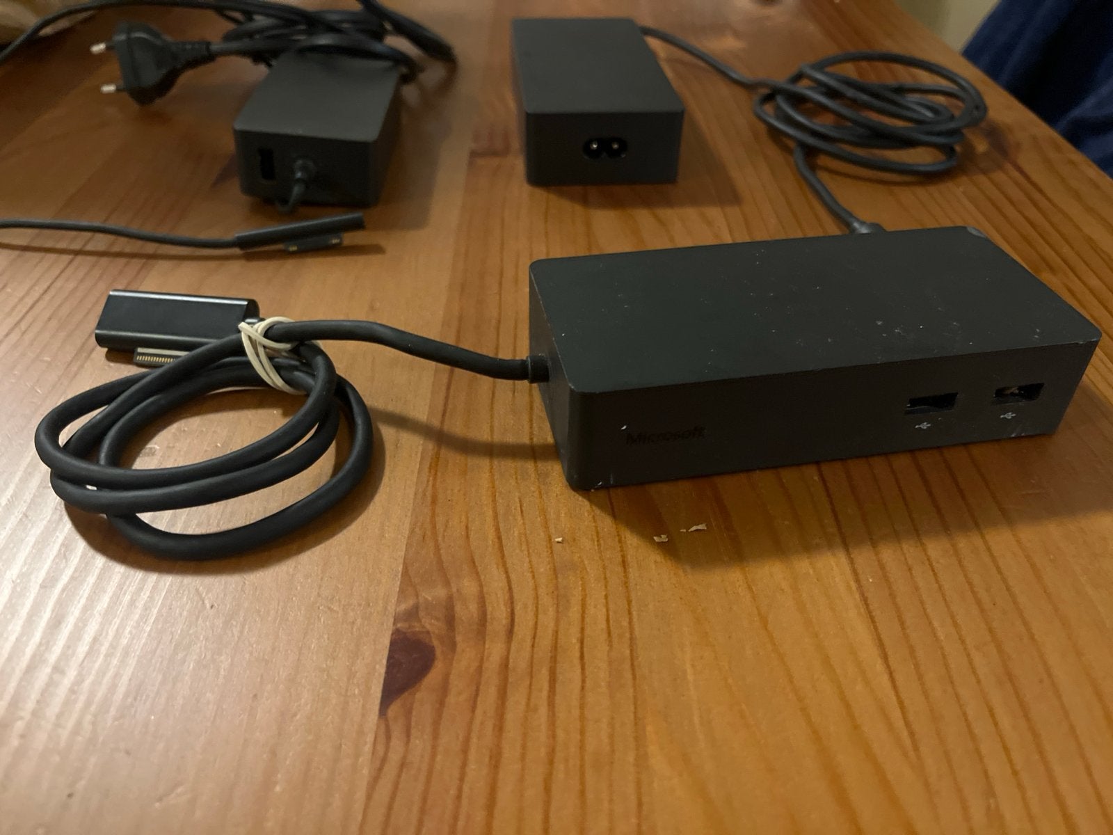 Microsoft Surface Dock met losse oplader, Ophalen of Verzenden, Gebruikt