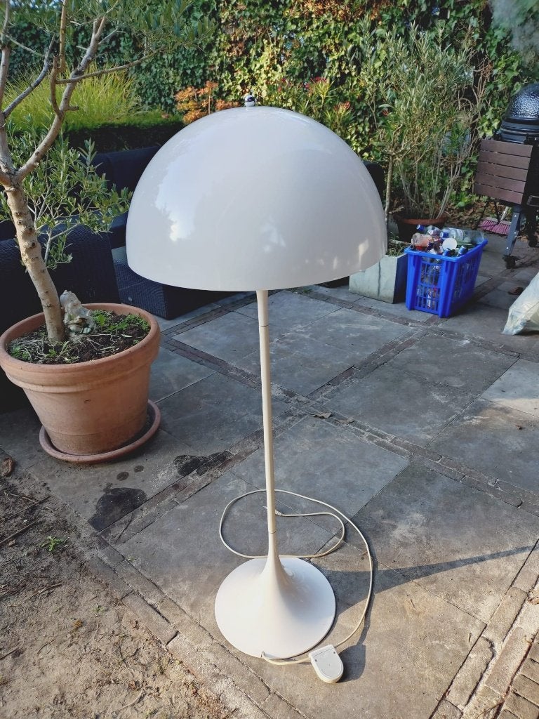 Louis Poulsen Panthella vloerlamp Ø50 – Verner Panton, Huis en Inrichting, Lampen | Vloerlampen, Ophalen, Gebruikt, 100 tot 150 cm