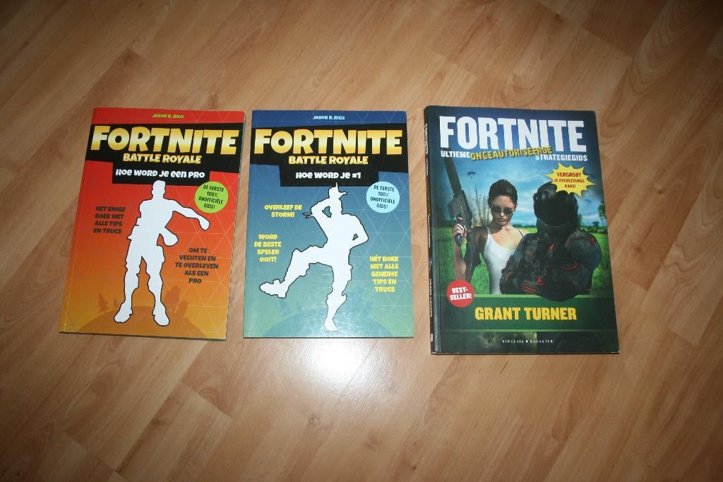 3 Fortnite boeken - samen 10 euro, Ophalen of Verzenden, Zo goed als nieuw