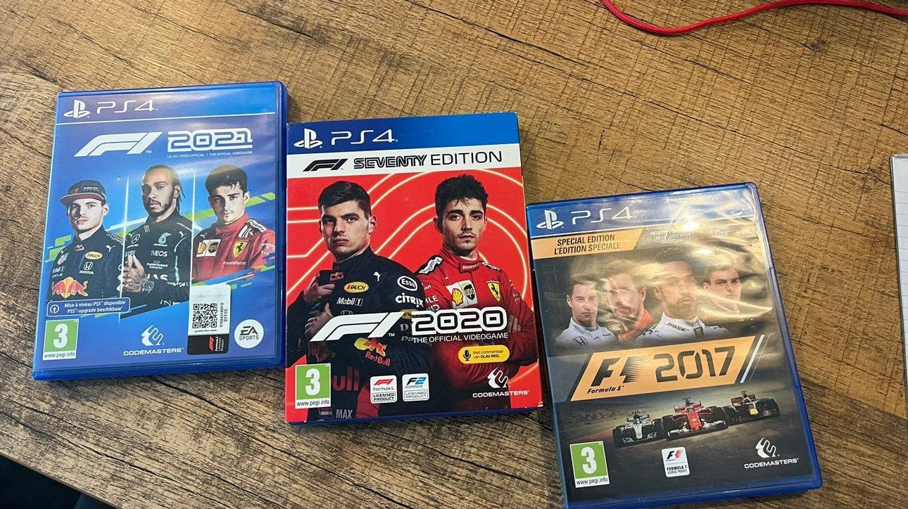 3 PS 4 games: F1 2017, F1 2020, F1 2021 - Formule 1 Bundel, Online, Gebruikt, 1 speler, Racen en Vliegen