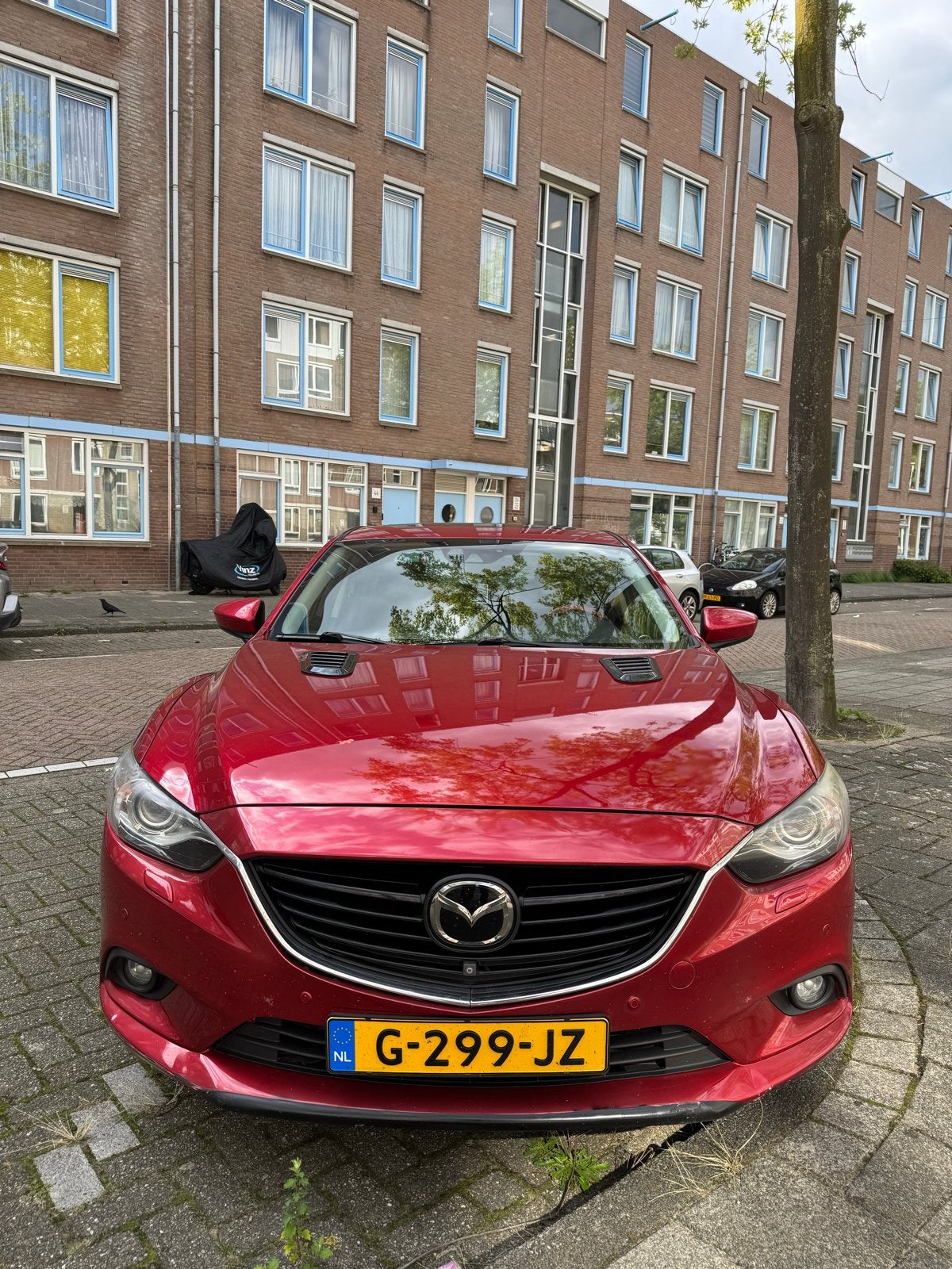 Mazda 6 2.2 Skyactiv-d 175PK I-eloop AUT 2013 Rood, Auto's, Zwart, 4 cilinders, 2191 cc, Leder