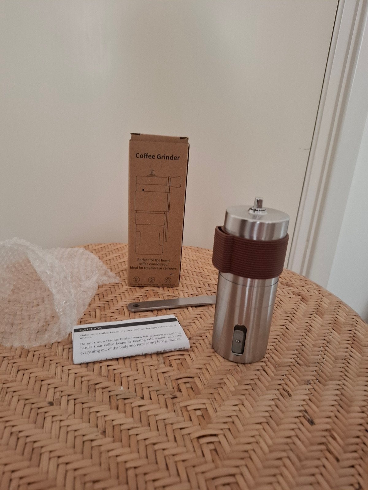 Nieuwe Handmatige Koffiemolen - Compact & Draagbaar, Ophalen of Verzenden, Nieuw