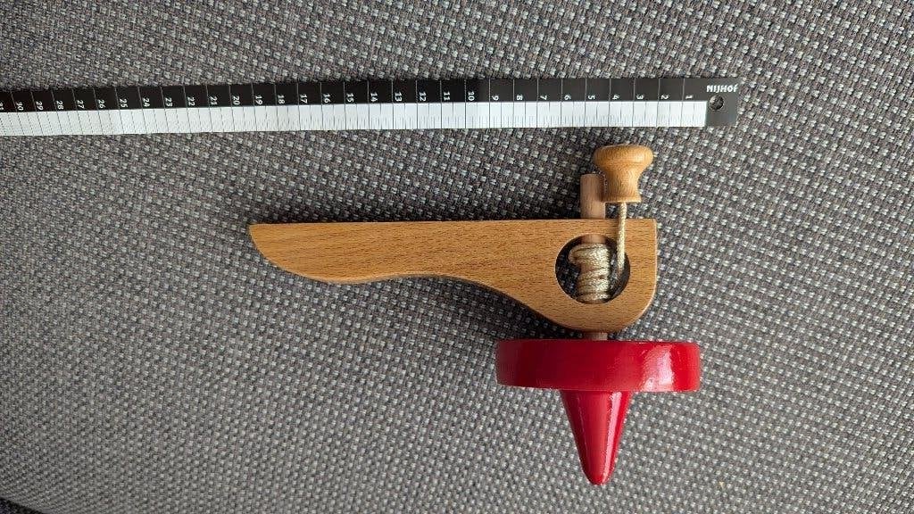 Houten tol met trekkoord, Ophalen of Verzenden, Zo goed als nieuw, Overige typen