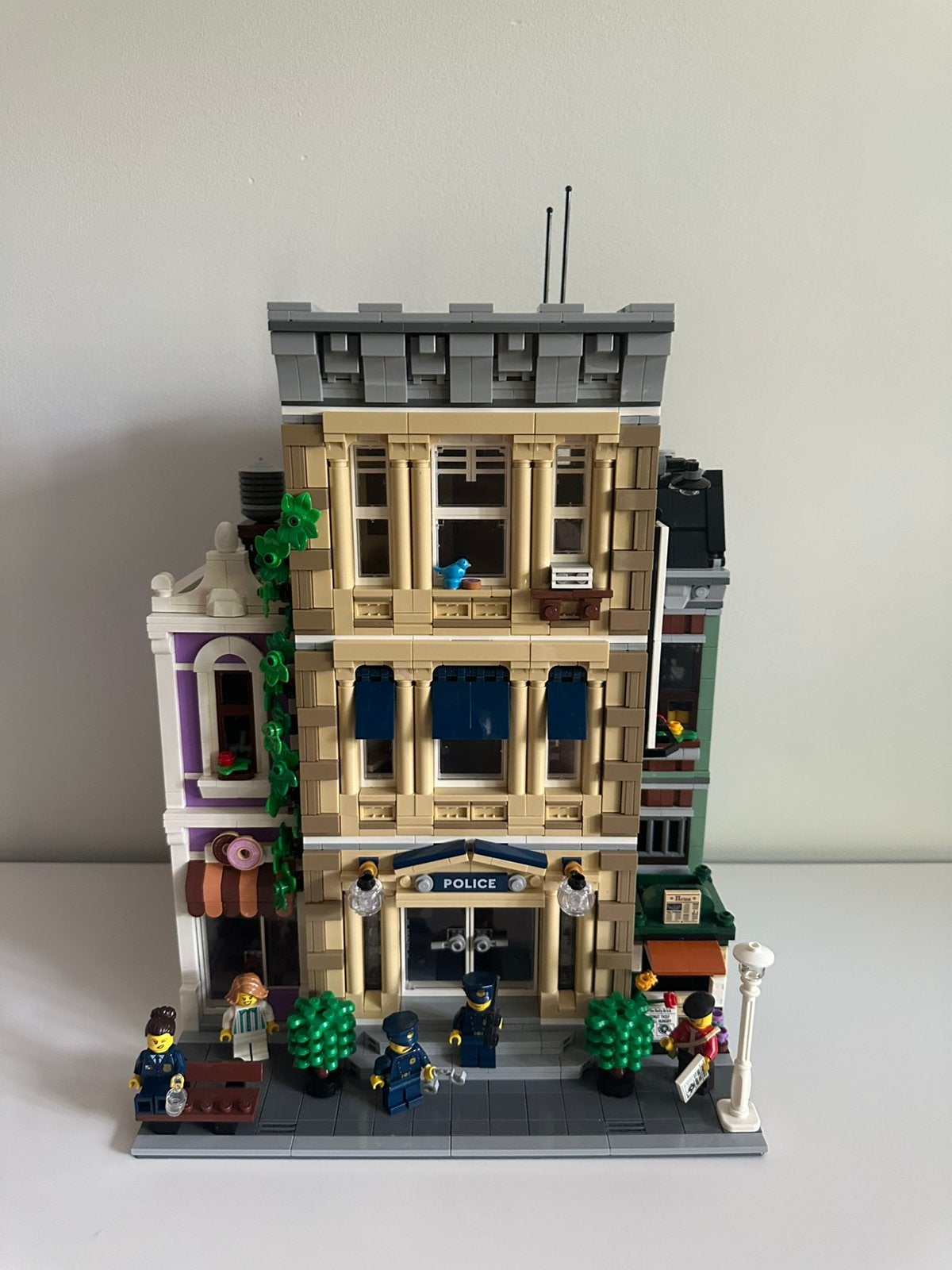 LEGO 10278 Politiebureau – helemaal Compleet, Ophalen, Lego, Zo goed als nieuw, Compleet