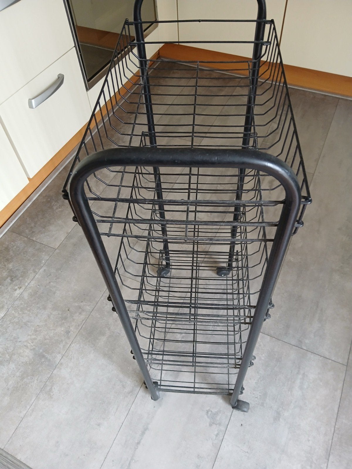 Verrijdbaar metalen rek met 3 manden, Ophalen, Minder dan 50 cm, Gebruikt, 50 tot 100 cm