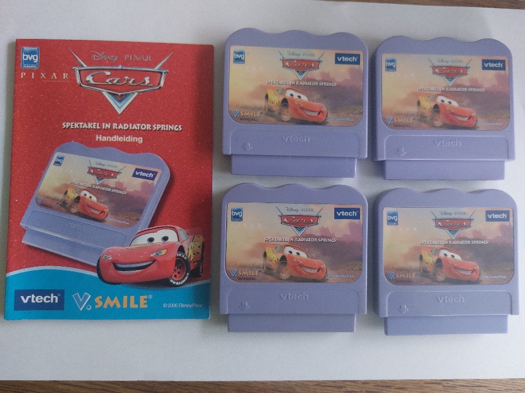 CARS SPECTAKEL IN RADIATOR SPINGS - VTECH / VSMILE, Kinderen en Baby's, Speelgoed | Vtech, Verzenden, Gebruikt