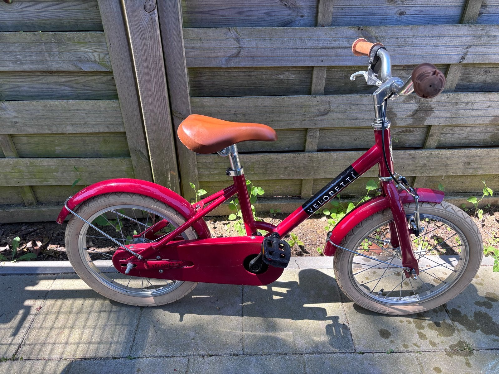 Veloretti kinderfiets 16 inch rood, Ophalen, Zo goed als nieuw, Terugtraprem, 16 tot 20 inch