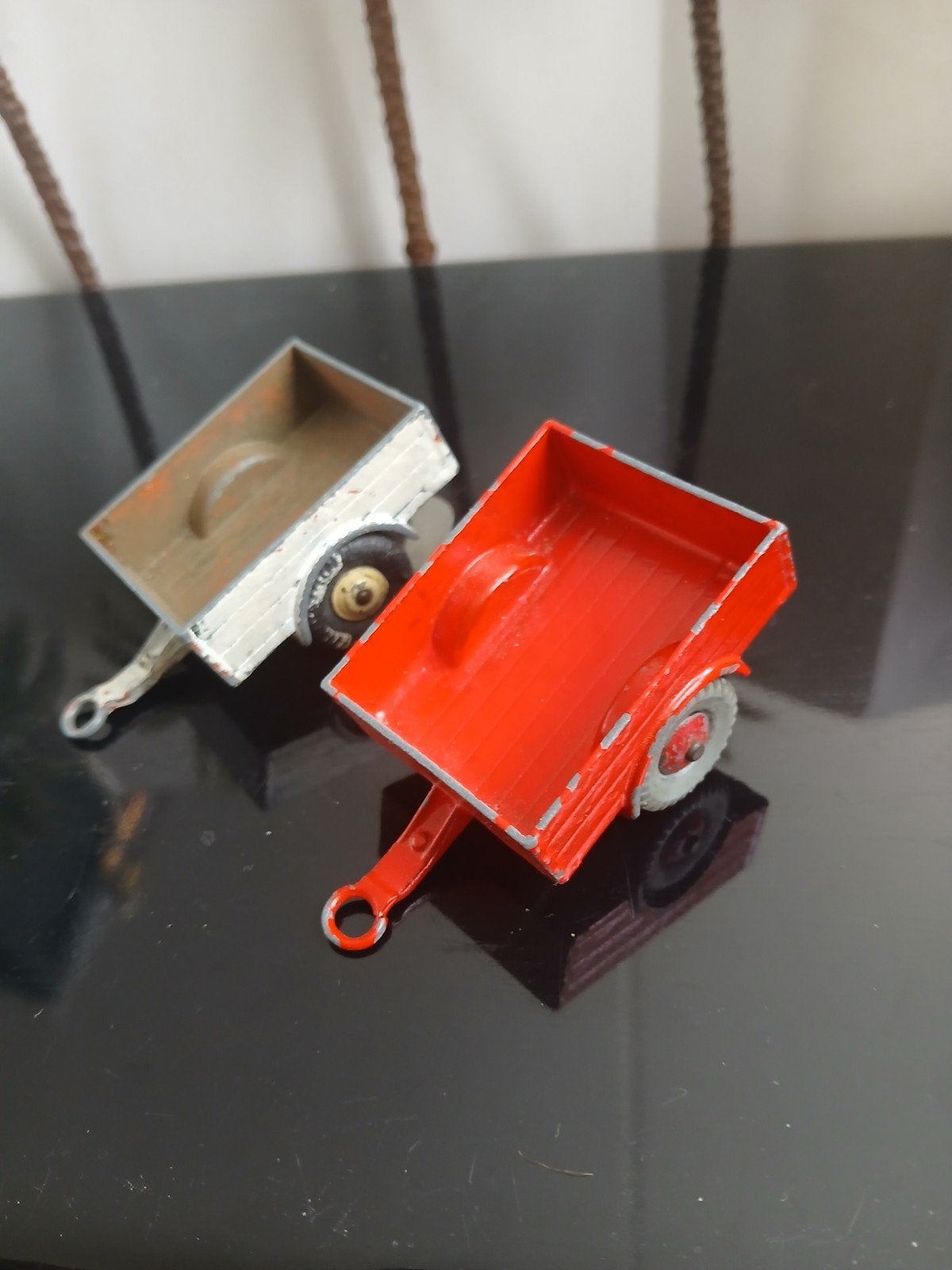 2x Dinky toys aanhanger, opknappers, Ophalen of Verzenden, Gebruikt, Auto, Dinky Toys