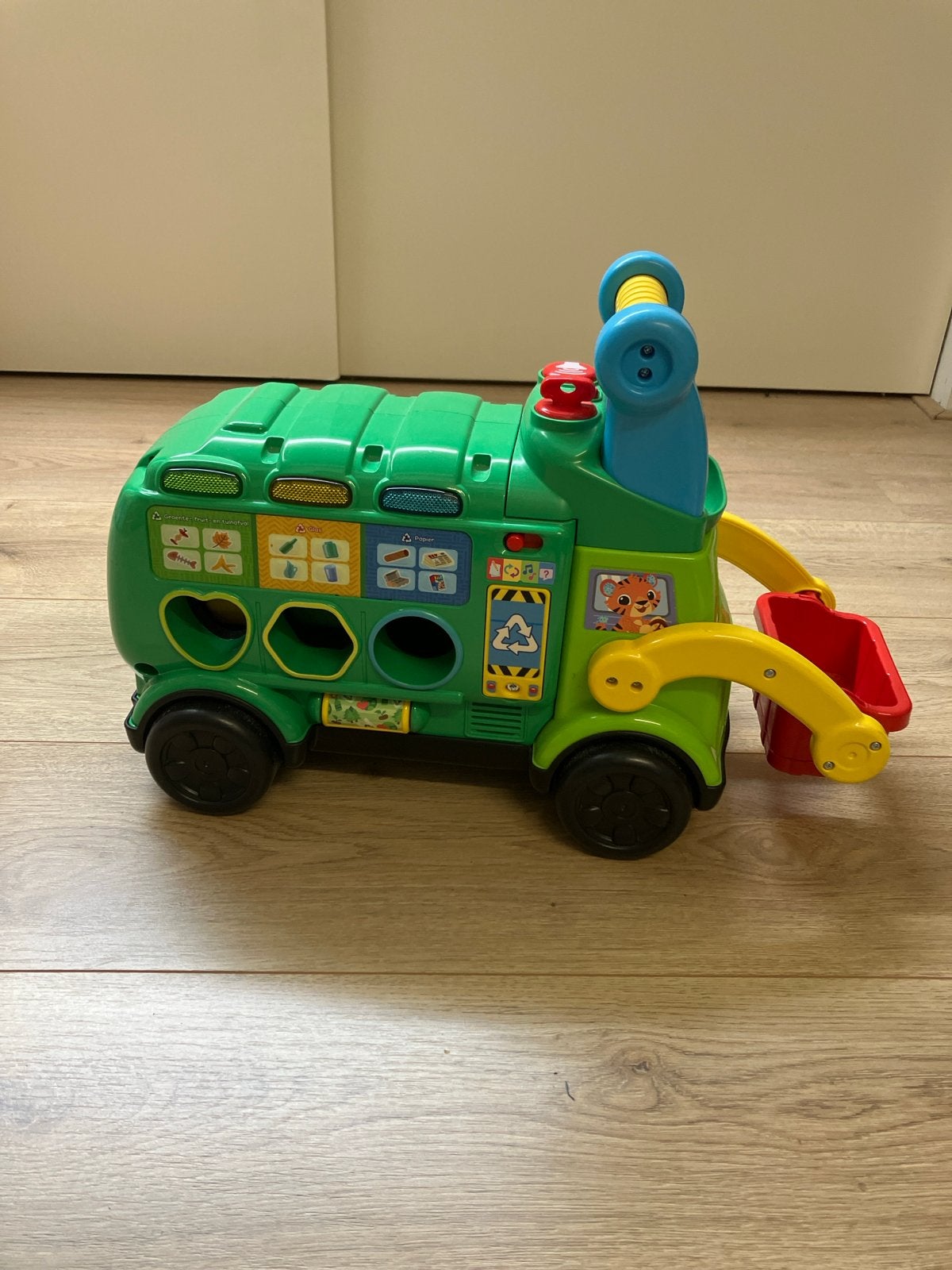 VTech Vuilniswagen met geluid en licht, Kinderen en Baby's, Ophalen of Verzenden, Zo goed als nieuw, Auto, Met licht