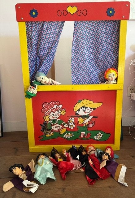Originele Poppekast, met bijbehorende poppen, Ophalen, Gebruikt, Overige typen