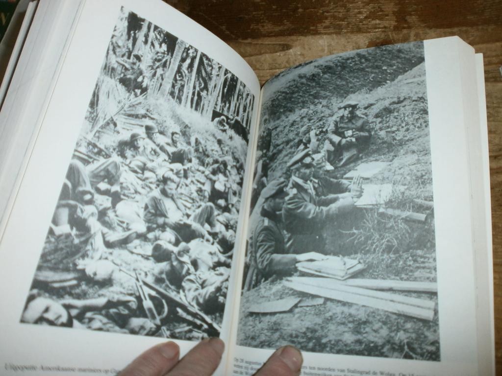 geschiedenis vd tweede wereldoorlog 2 delen bijzondere fotos, Boeken, Oorlog en Militair, Zo goed als nieuw, Overige onderwerpen