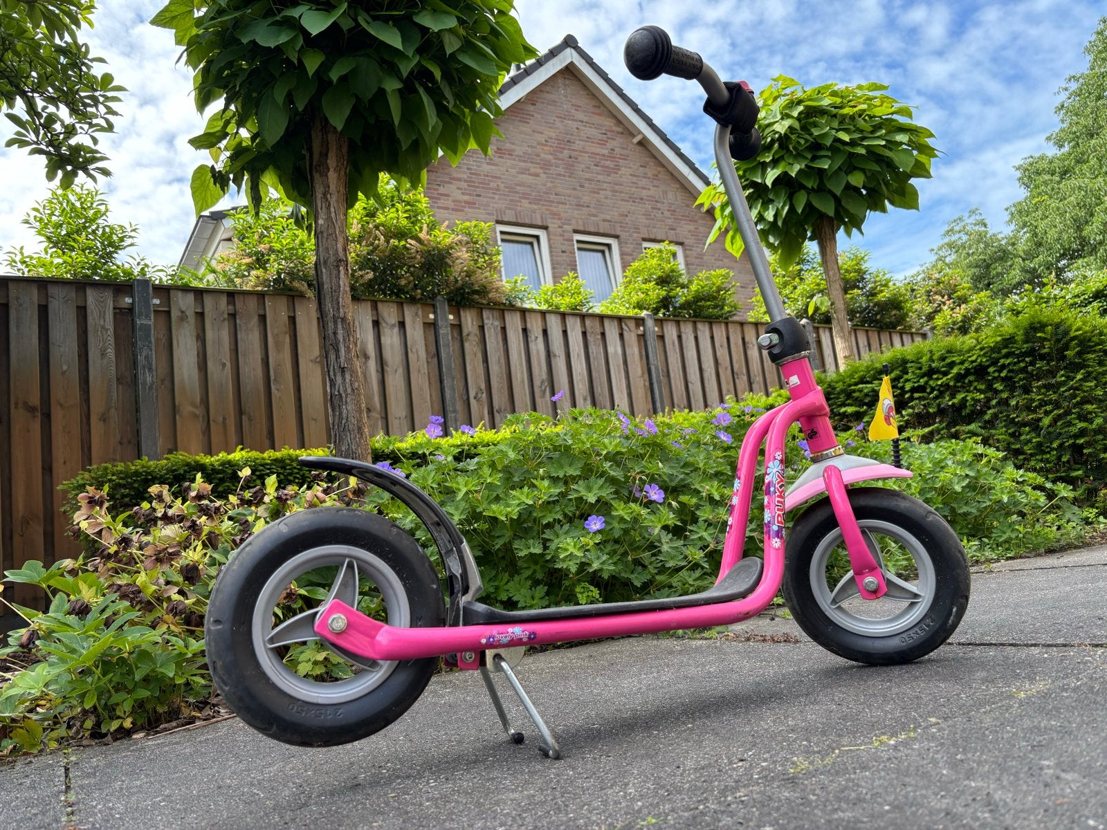 Roze Puky step met bel en standaard, Fietsen en Brommers, Steps, Ophalen, Gebruikt, Gewone step