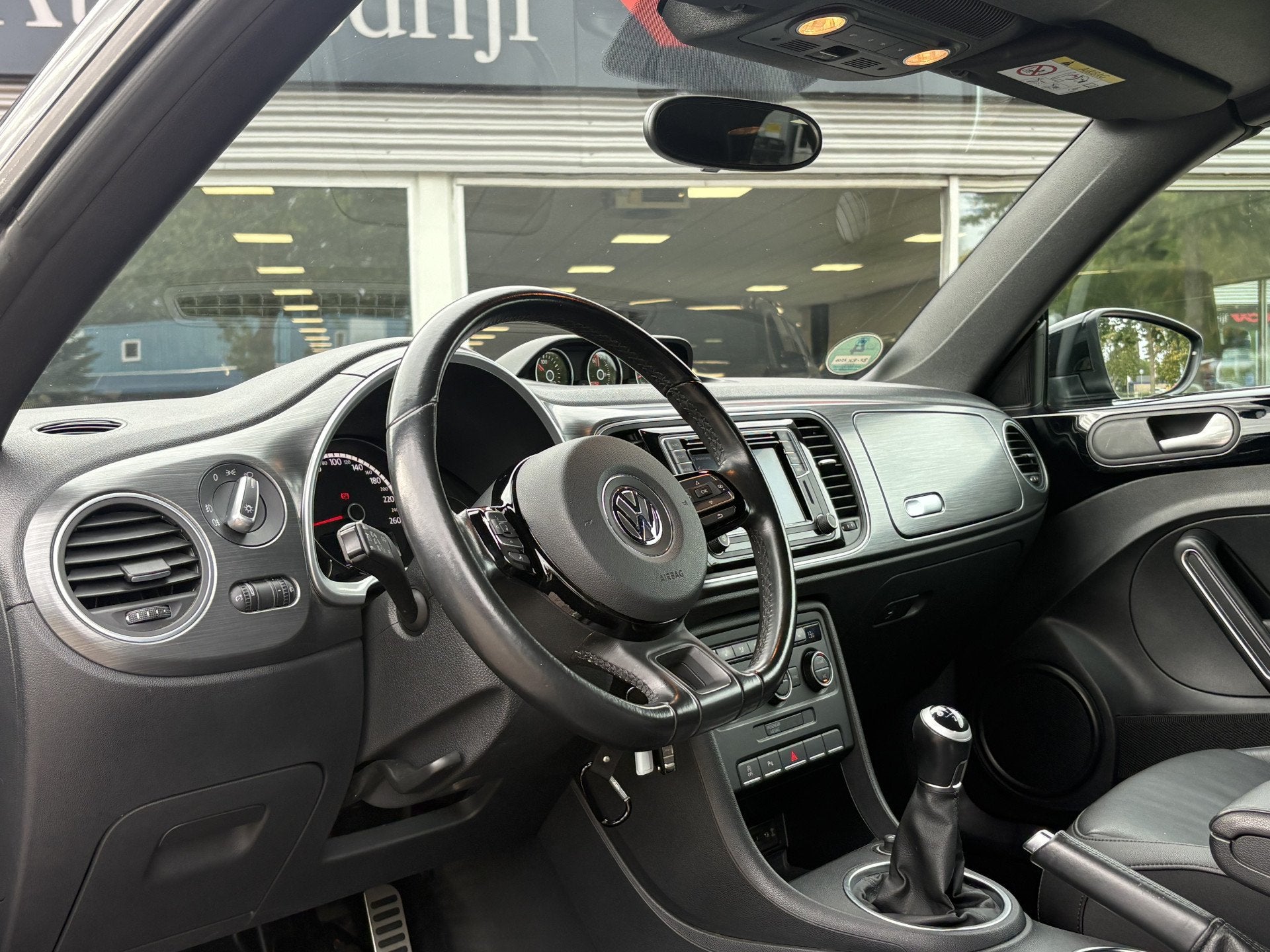 Volkswagen Beetle Cabriolet 1.2 TSI Exclusive Series | Camer, Gebruikt, 4 cilinders, Cabriolet, 4 stoelen