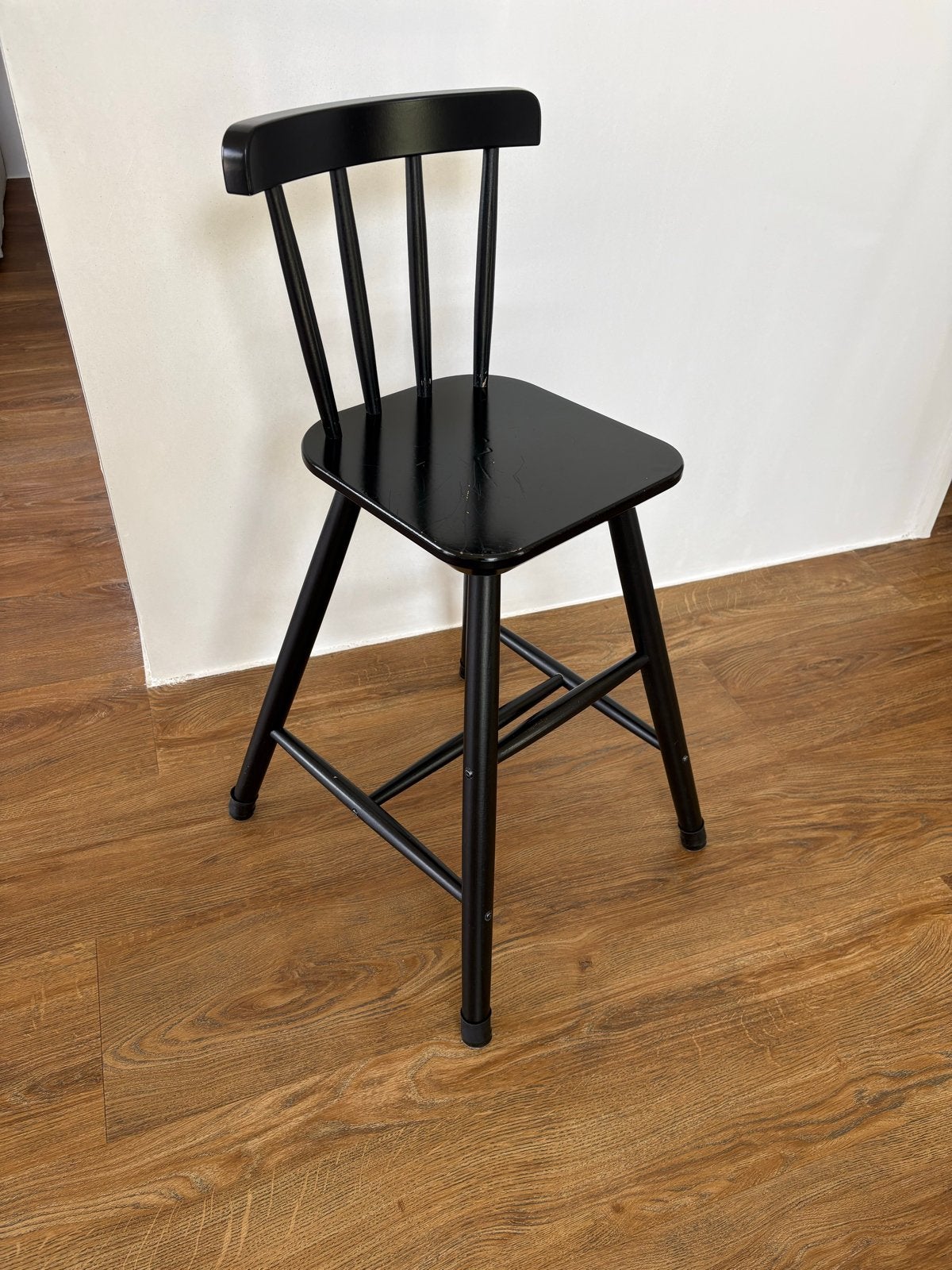 IKEA Agam kinderstoel zwart, Kinderen en Baby's, Kinderstoelen, Ophalen, Gebruikt, Overige typen, Aanschuifbaar