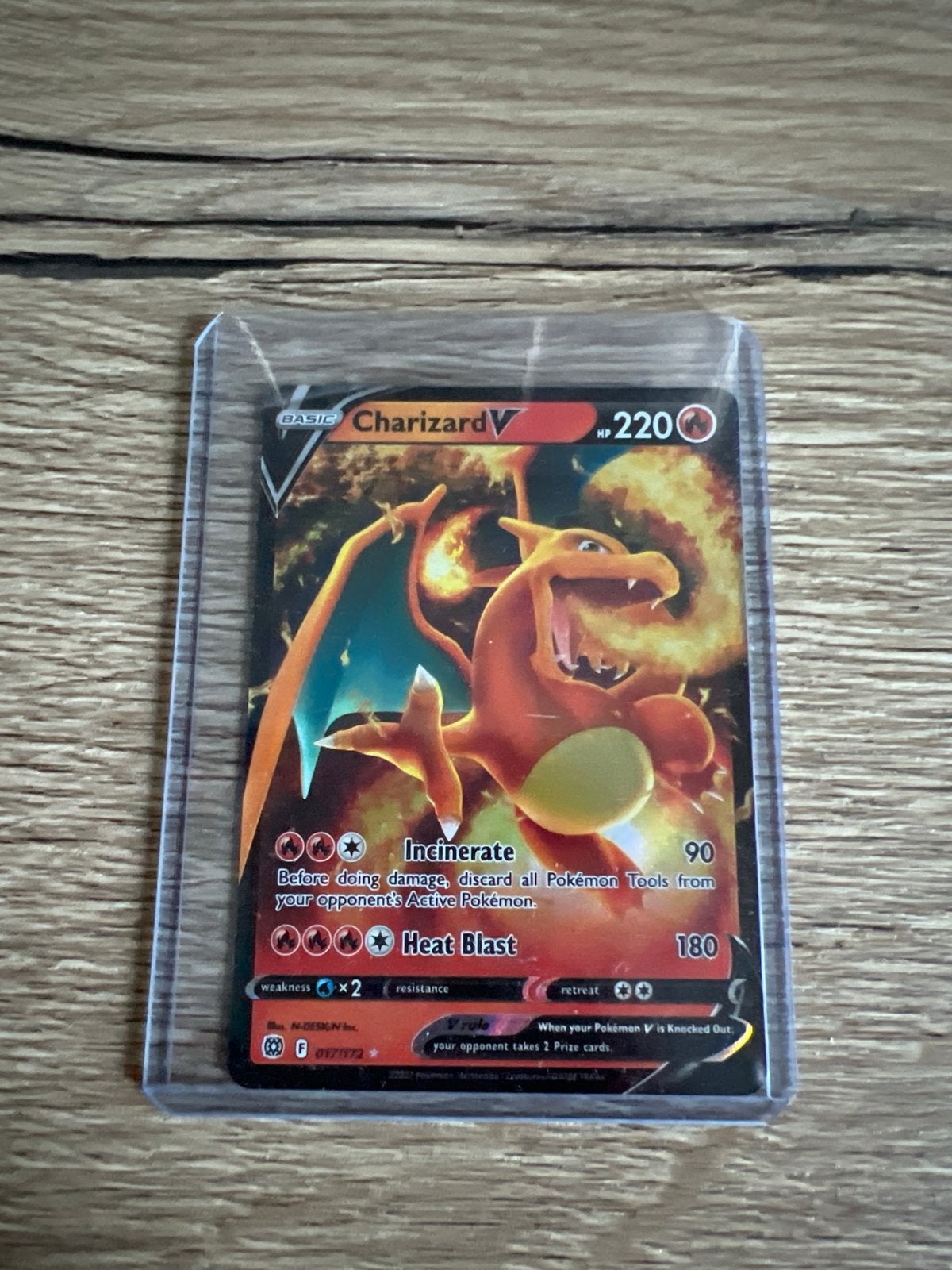 Charizard V Pokémon kaart - Zo goed als nieuw, Ophalen, Zo goed als nieuw, Losse kaart