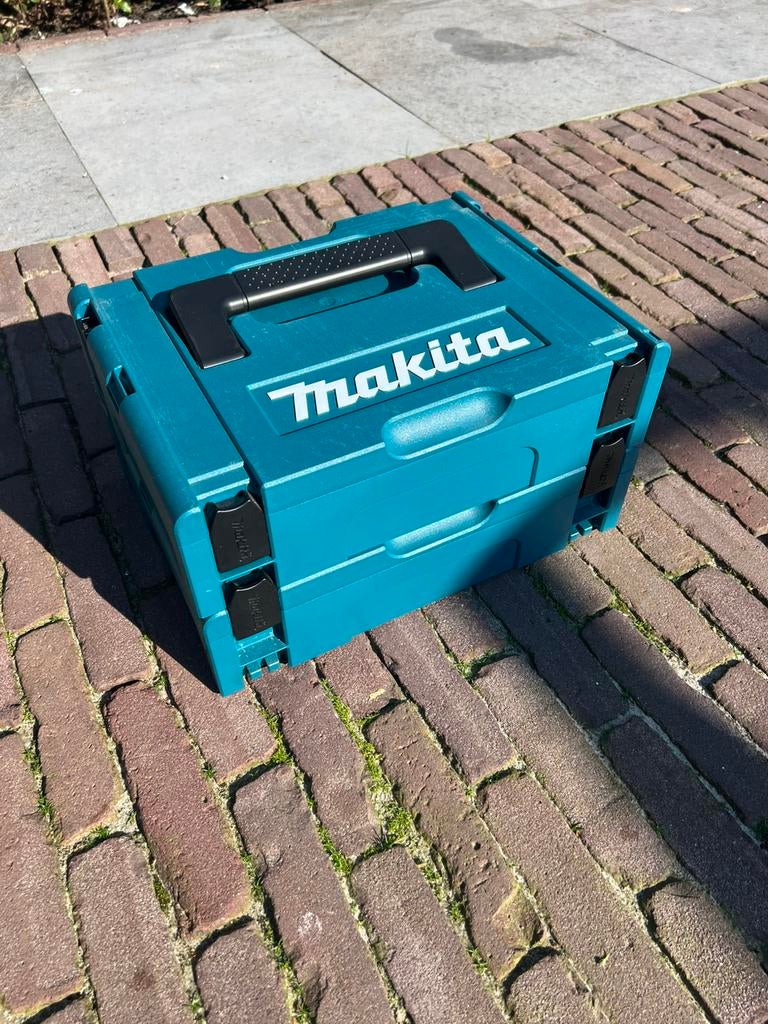 2 stuks makita systainer met inleg voor accu’s., Doe-het-zelf en Verbouw, Gereedschap | Machine-onderdelen en Toebehoren, Ophalen