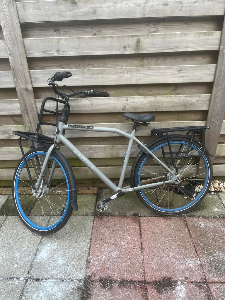 Gazelle fiets met voordrager en slot, Fietsen en Brommers, Ophalen, Gebruikt, Velgrem, Versnellingen