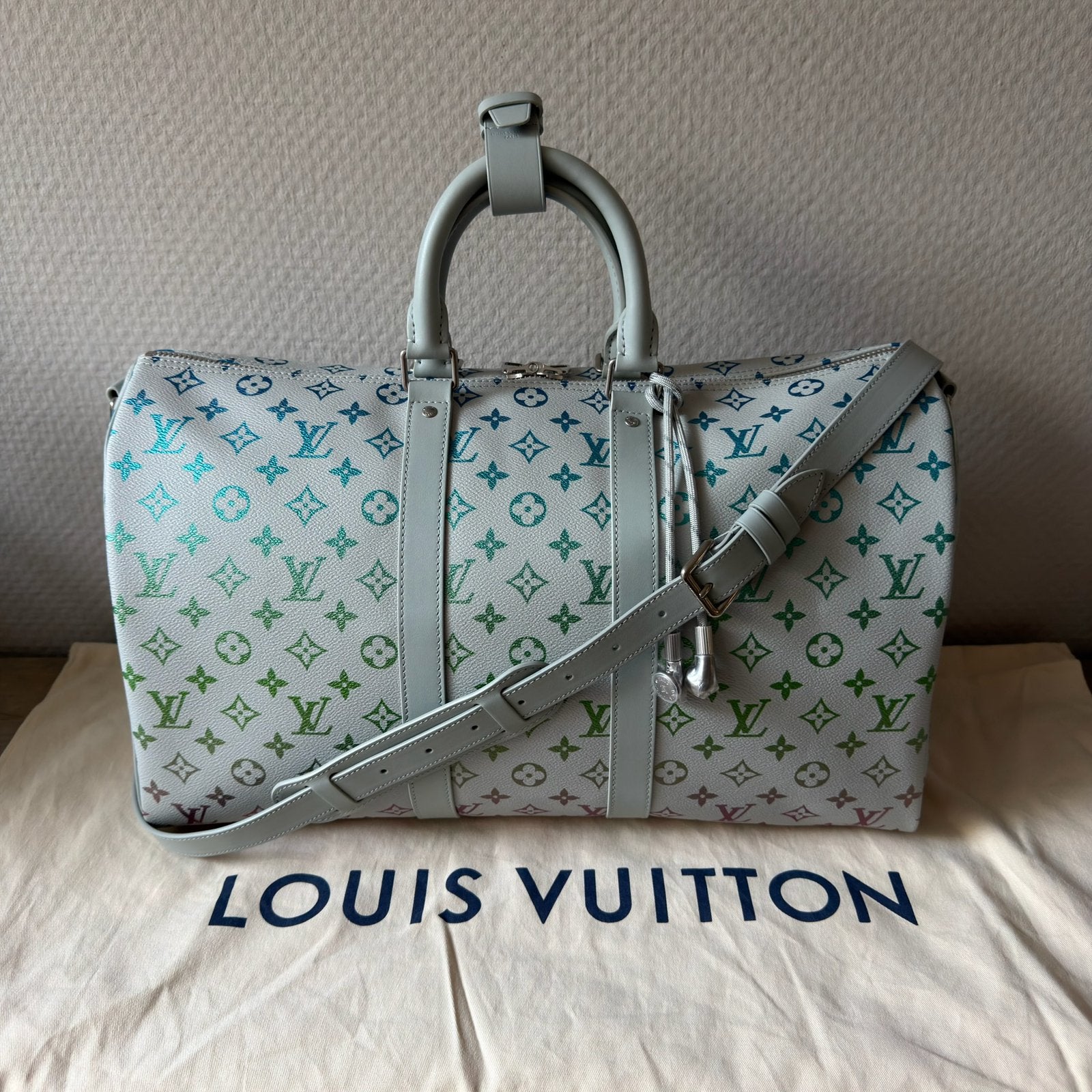 Nieuw Louis Vuitton Keepall 45 Monogram Gradient Graphite, Ophalen, 40 tot 60 cm, Overige kleuren, 20 tot 30 cm