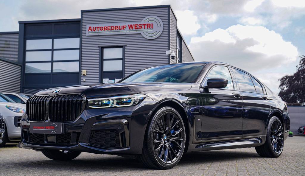 BMW 7-serie 745e High Executive | 360 Camera | Head Up Displ, Auto's, Automaat, Achterwielaandrijving, Gebruikt, Zwart