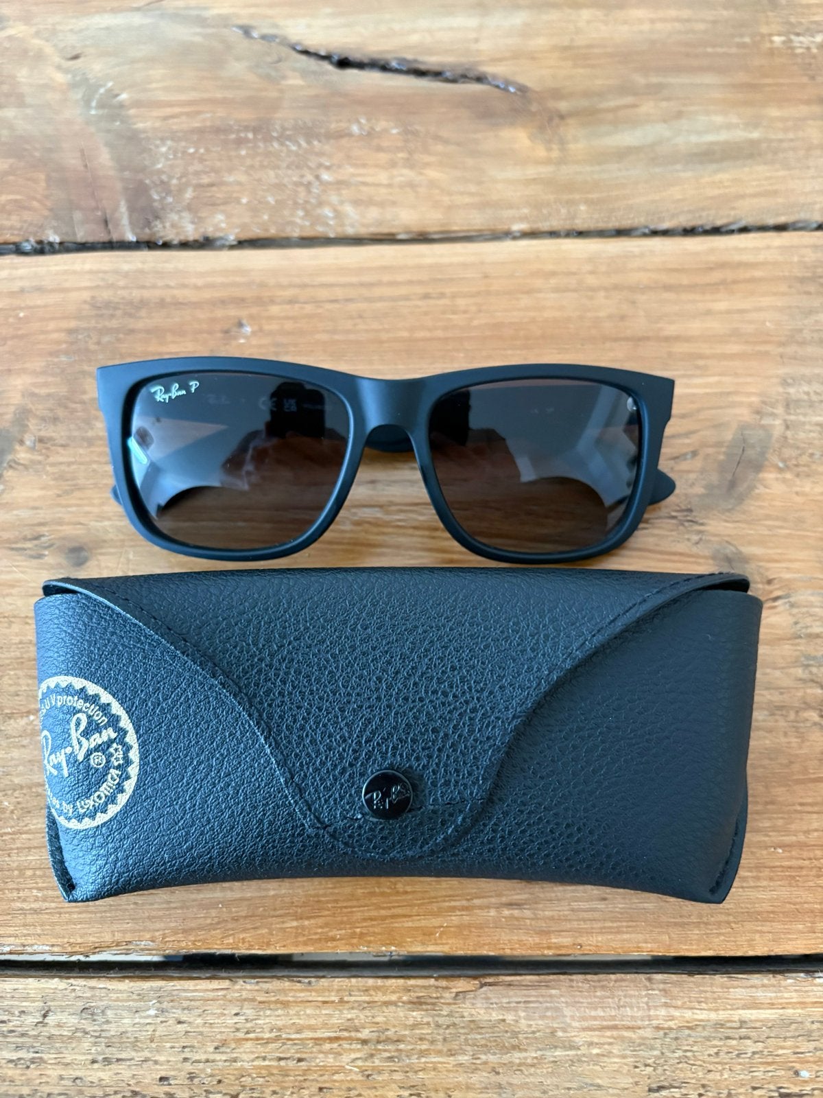 Ray-Ban Polaroid zonnebril - Zo goed als nieuw, Sieraden, Tassen en Uiterlijk, Zonnebril, Zwart, Ophalen of Verzenden, Zo goed als nieuw