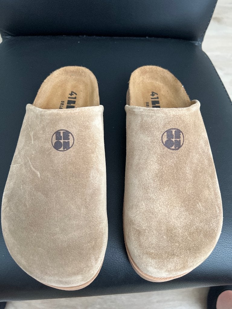 Clogs, Kleding | Dames, Beige, Ophalen of Verzenden, Sneakers of Gympen, Zo goed als nieuw