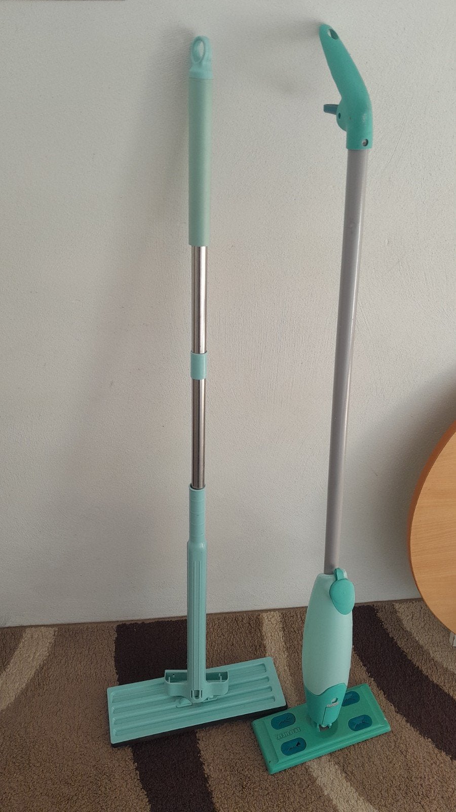 dweil en dweil met spray functie gebruikt, Huis en Inrichting, Ophalen, Mop of Dweil