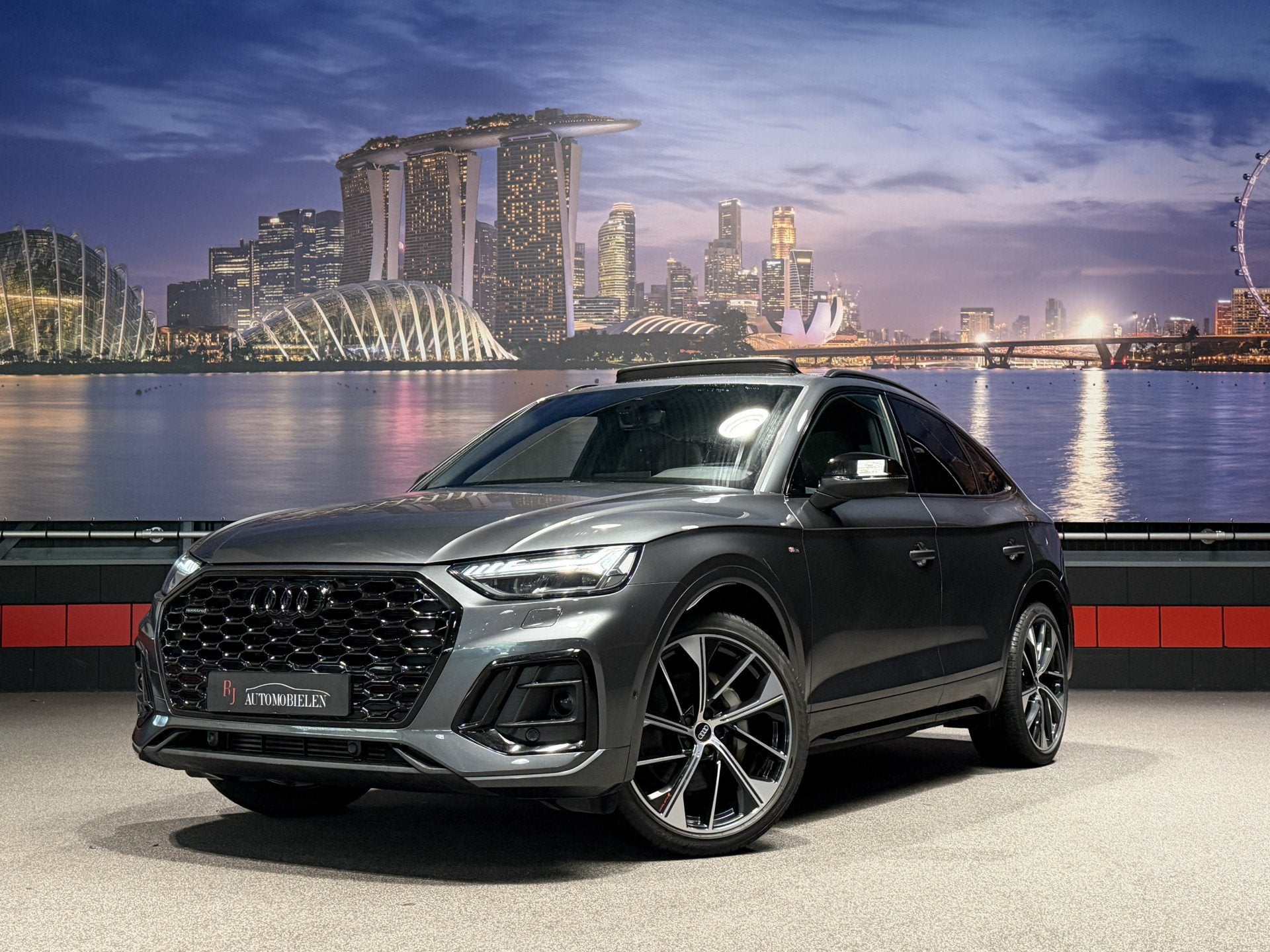 Audi Q5 Sportback 50 TFSI e 3x S-Line Luchtvering|ACC|Panora, Automaat, Gebruikt, 4 cilinders, Bedrijf