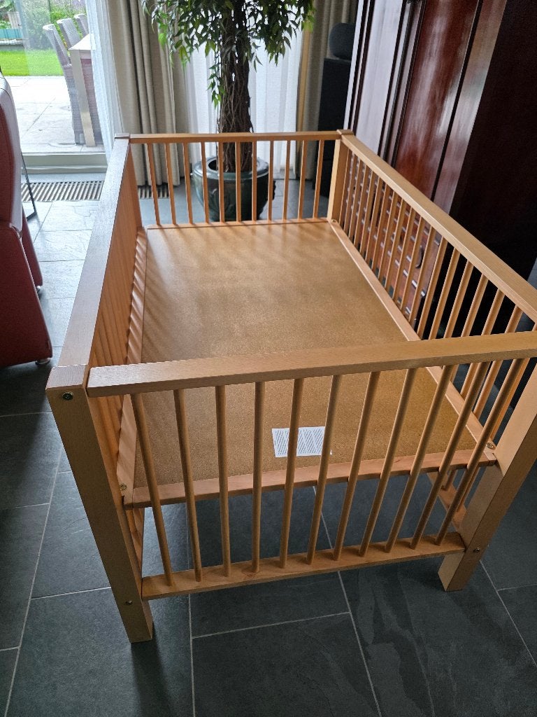 Timgro Kubus II tweelingbox beuken incl. matras, Kinderen en Baby's, Ophalen, Zo goed als nieuw, Rechthoekig, In hoogte verstelbaar