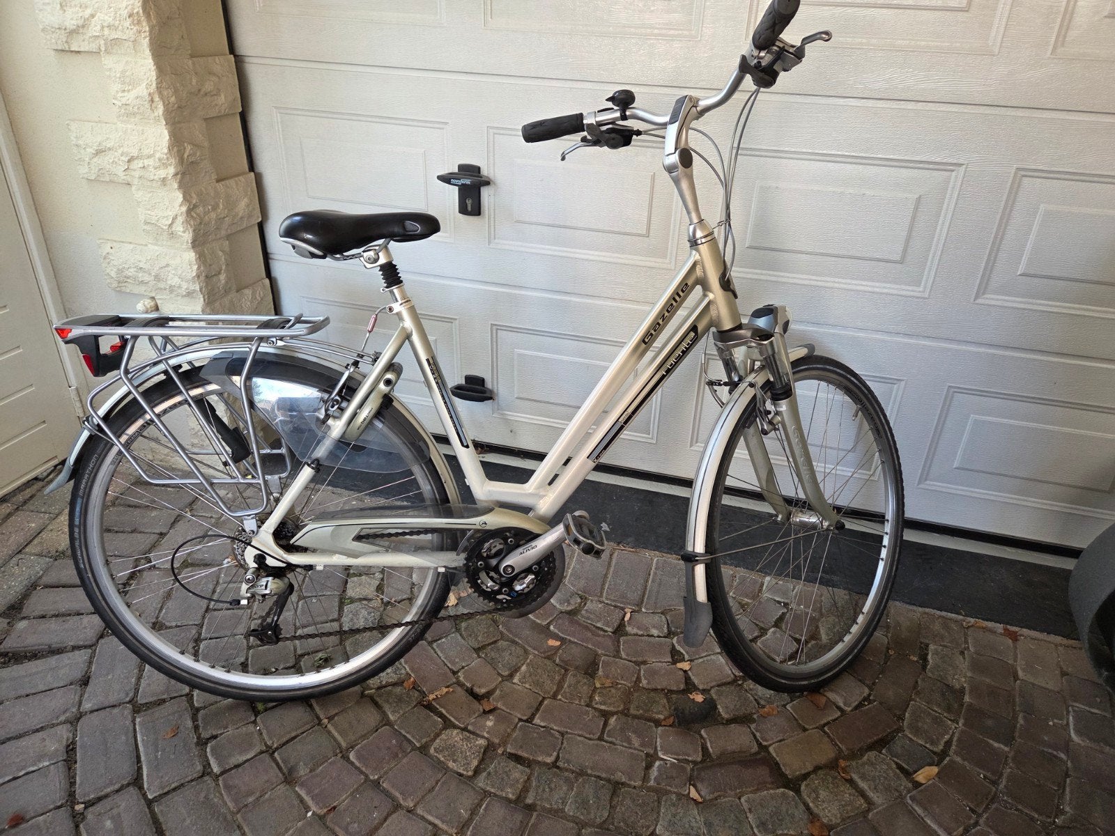 Gazelle Fuente V-24+ Damesfiets - Goede Staat, Ophalen, Velgrem, Versnellingen, Gazelle