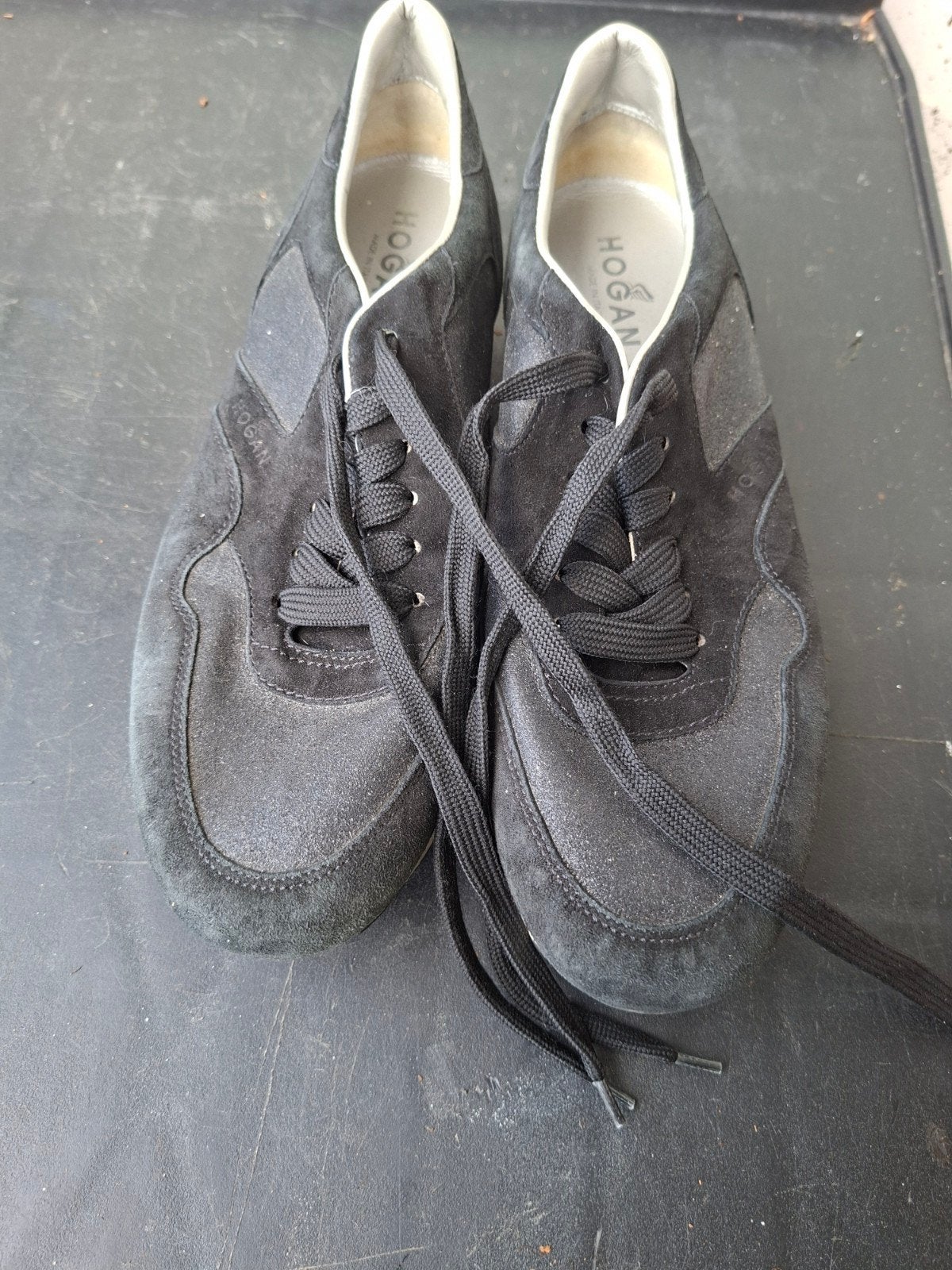 Hogan sneakers maat 42, Kleding | Heren, Schoenen, Ophalen of Verzenden, Sneakers of Gympen, Gedragen, Zwart
