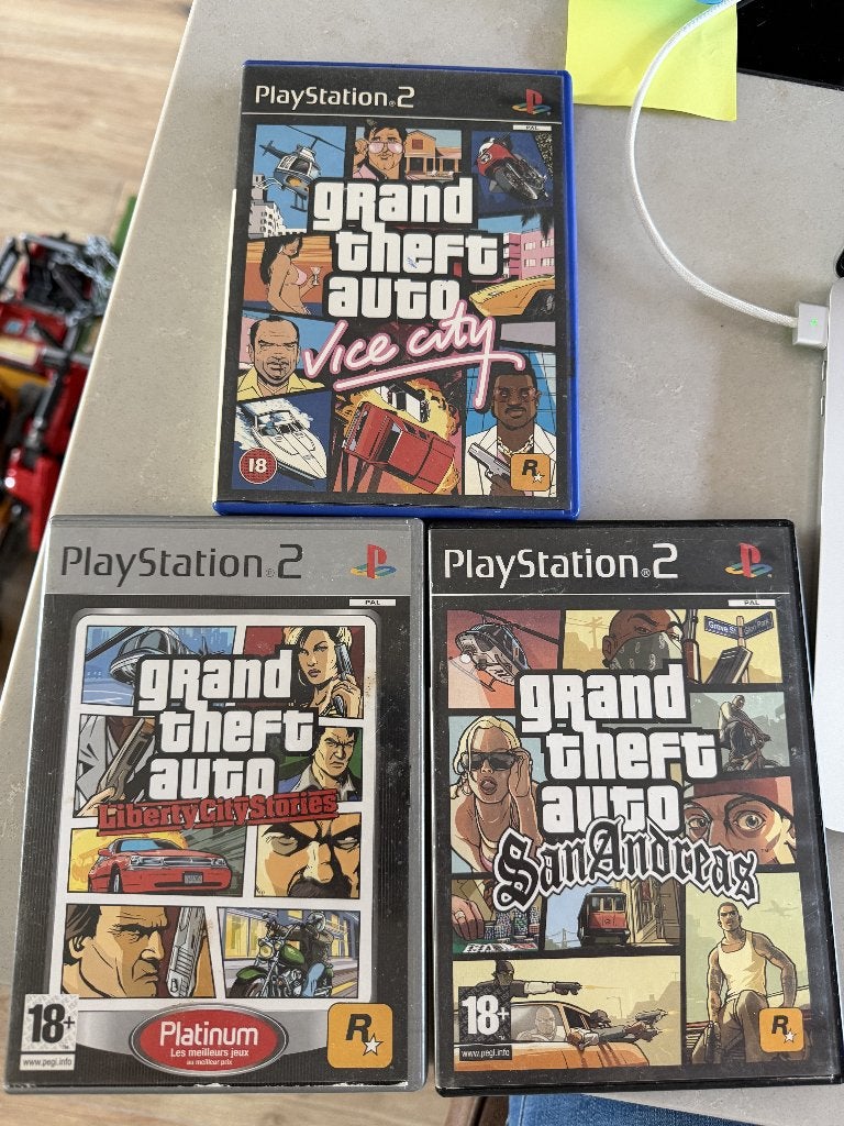 PlayStation Games Set - GTA Collectie PS2, Spelcomputers en Games, Avontuur en Actie, Gebruikt, Vanaf 18 jaar, 1 speler