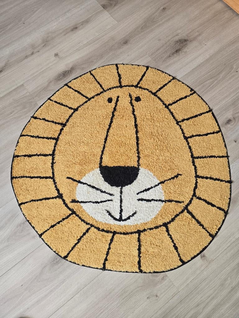 Vloerkleed leeuw tapis petit, Ophalen of Verzenden, Zo goed als nieuw, Kleed of Kussen