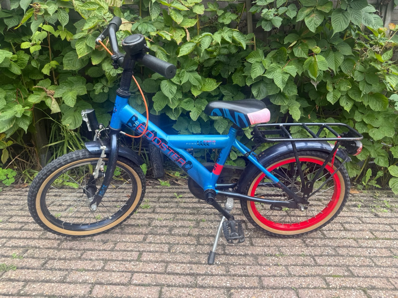 Hele mooie en nette Loekie Booster 16 inch, Fietsen en Brommers, Ophalen, Zo goed als nieuw, Terugtraprem, 16 tot 20 inch