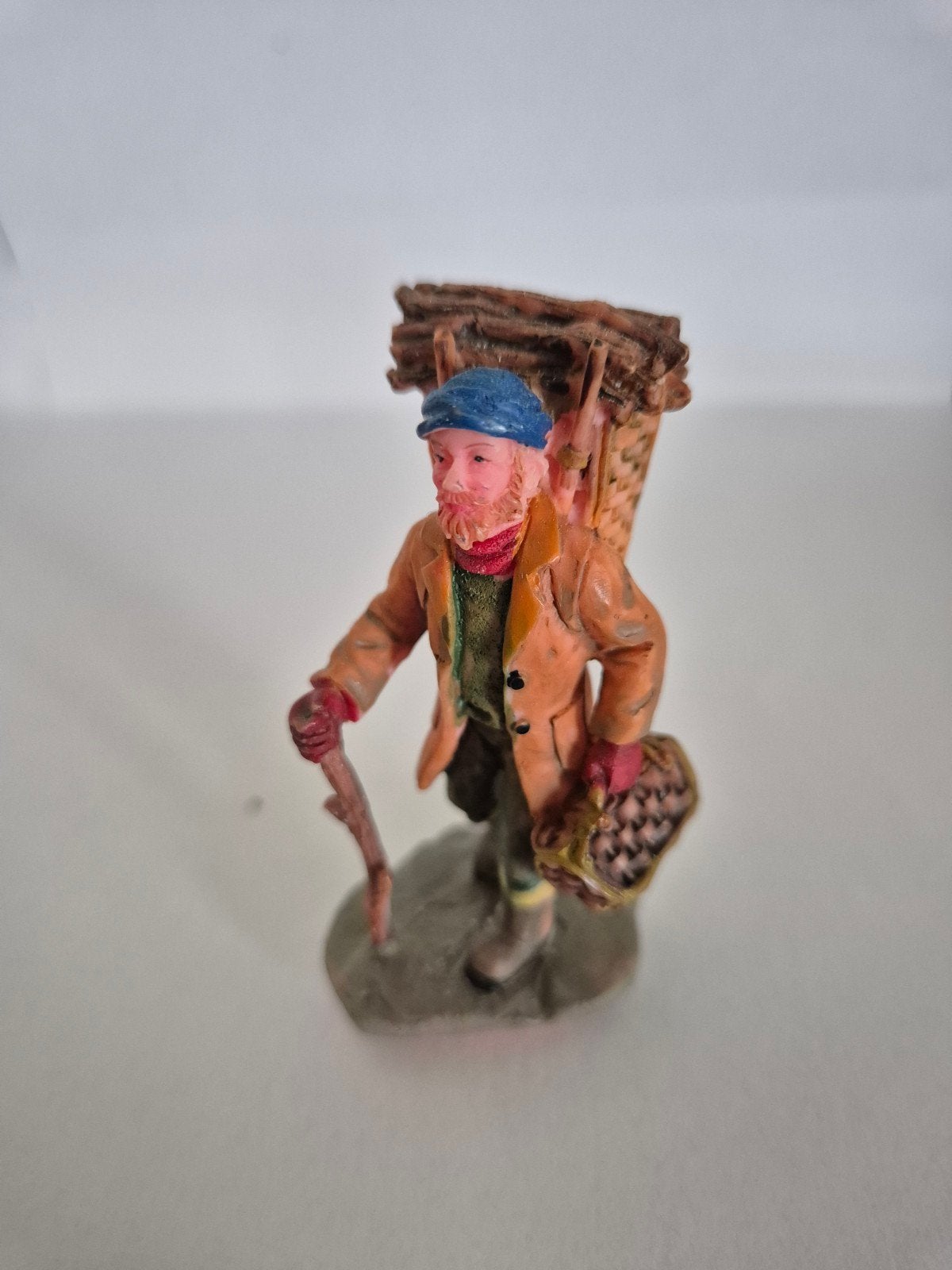 Lemax figuur Gathering Kindling, Diversen, Ophalen, Gebruikt