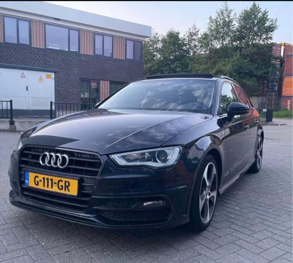 Audi A3 1.4 Tfsi 92KW Sportback S-tronic 2015 Zwart, Auto's, Audi, Zwart, 1395 cc, 650 kg, 19 km/l