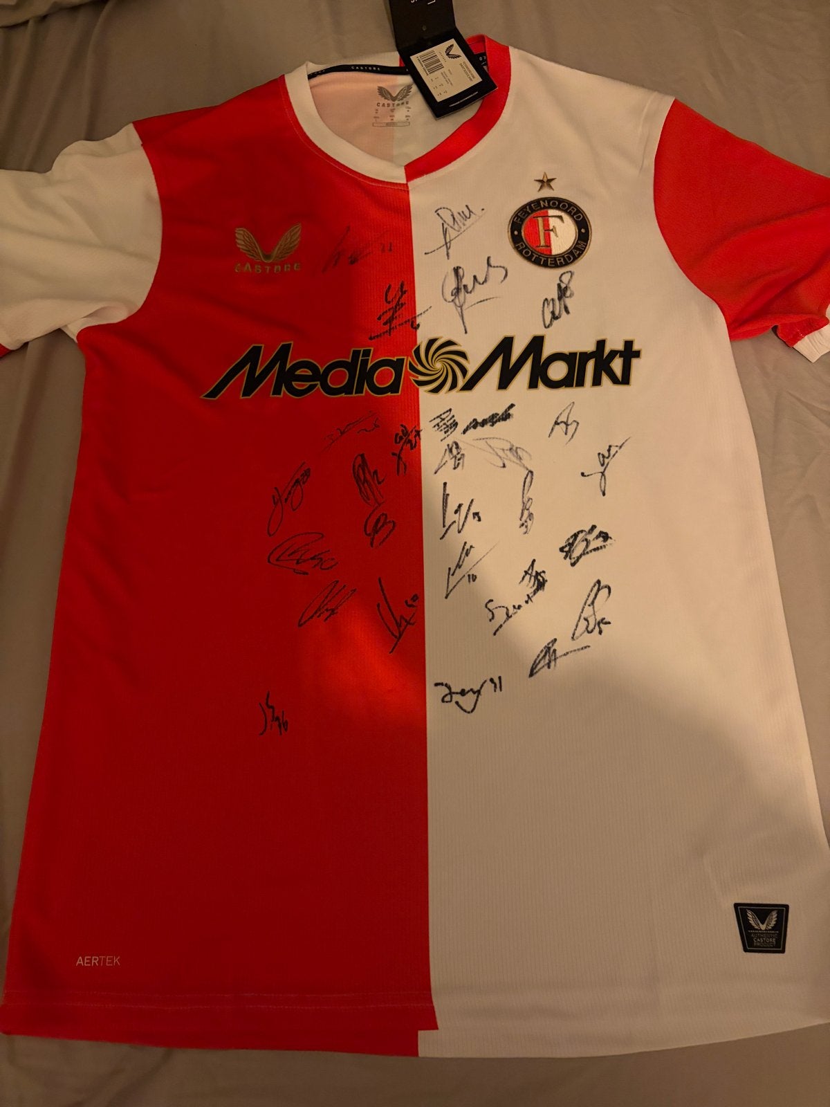 Feyenoord Thuisshirt 25/26 Gesigneerd - Maat M, Sport en Fitness, Maat M, Verzenden, Nieuw, Shirt