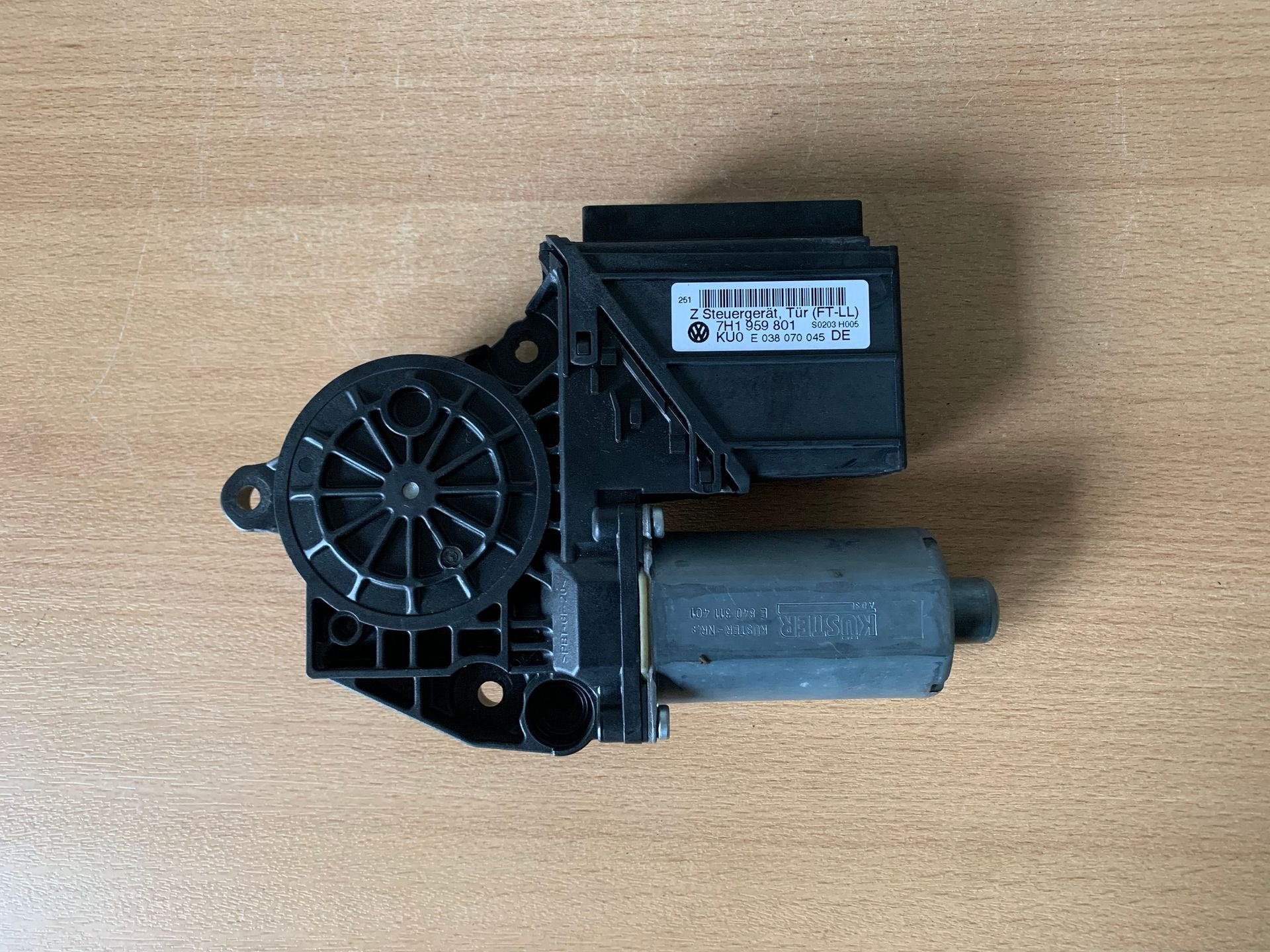 raammotor links vw transporter T5 7H1959801 2004 tot 2010, Auto-onderdelen, Gebruikt, -, Volkswagen, -